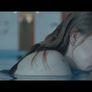 카메라를 든 소녀