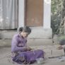 소총과 가방 스틸컷