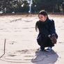 밤의 해변에서 혼자 스틸컷