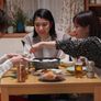 소란스럽게 밥 스틸컷