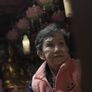 파도 위에서 춤추는 여자 스틸컷