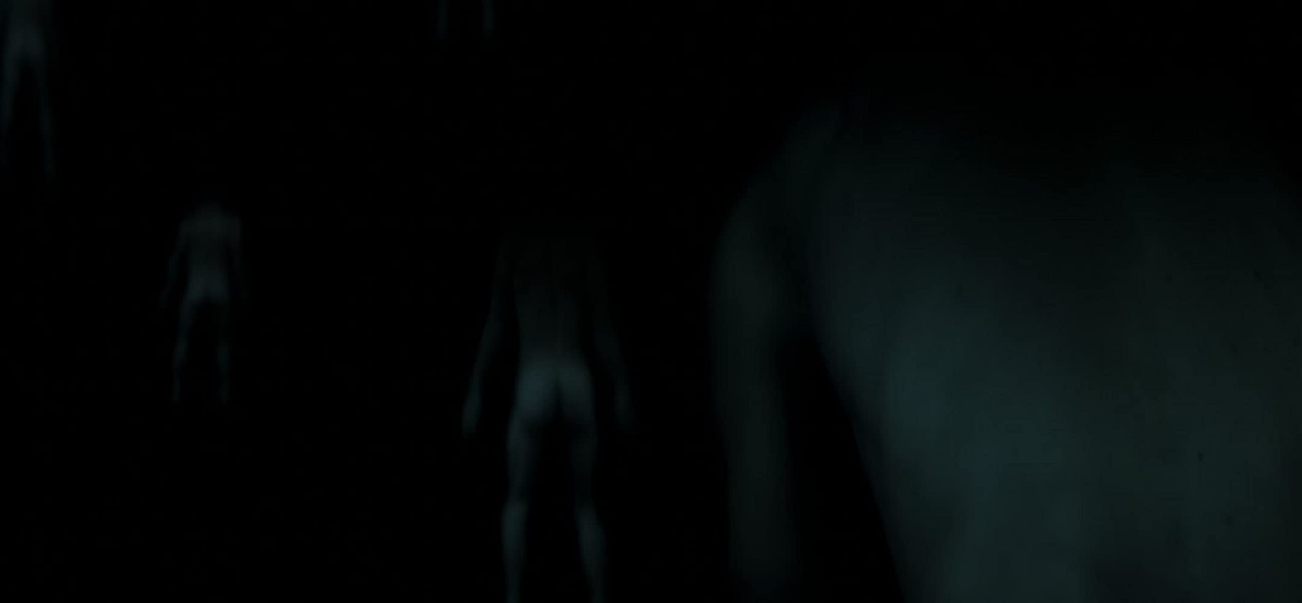 움