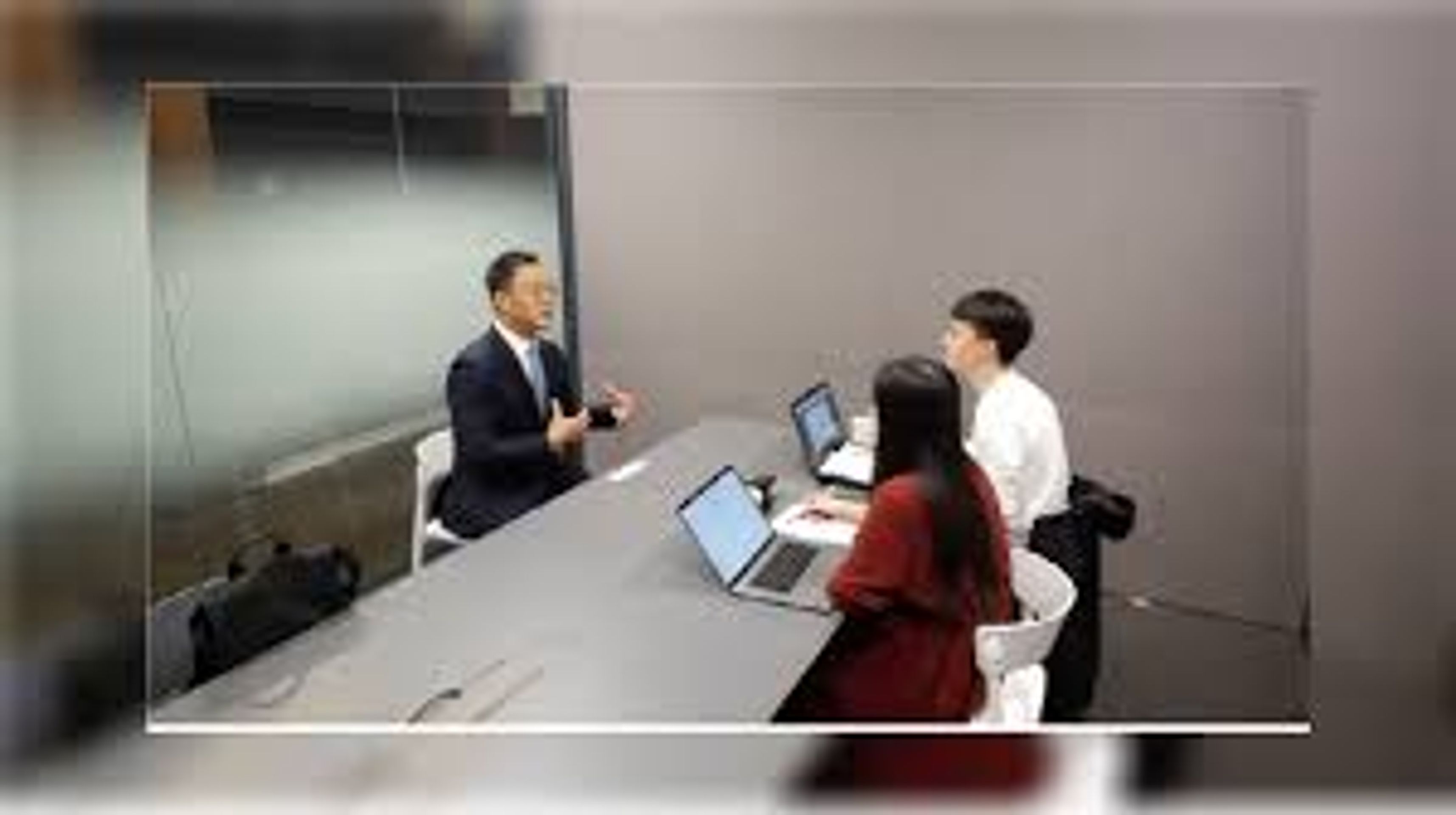 인턴 리턴즈: 쉰이어인턴