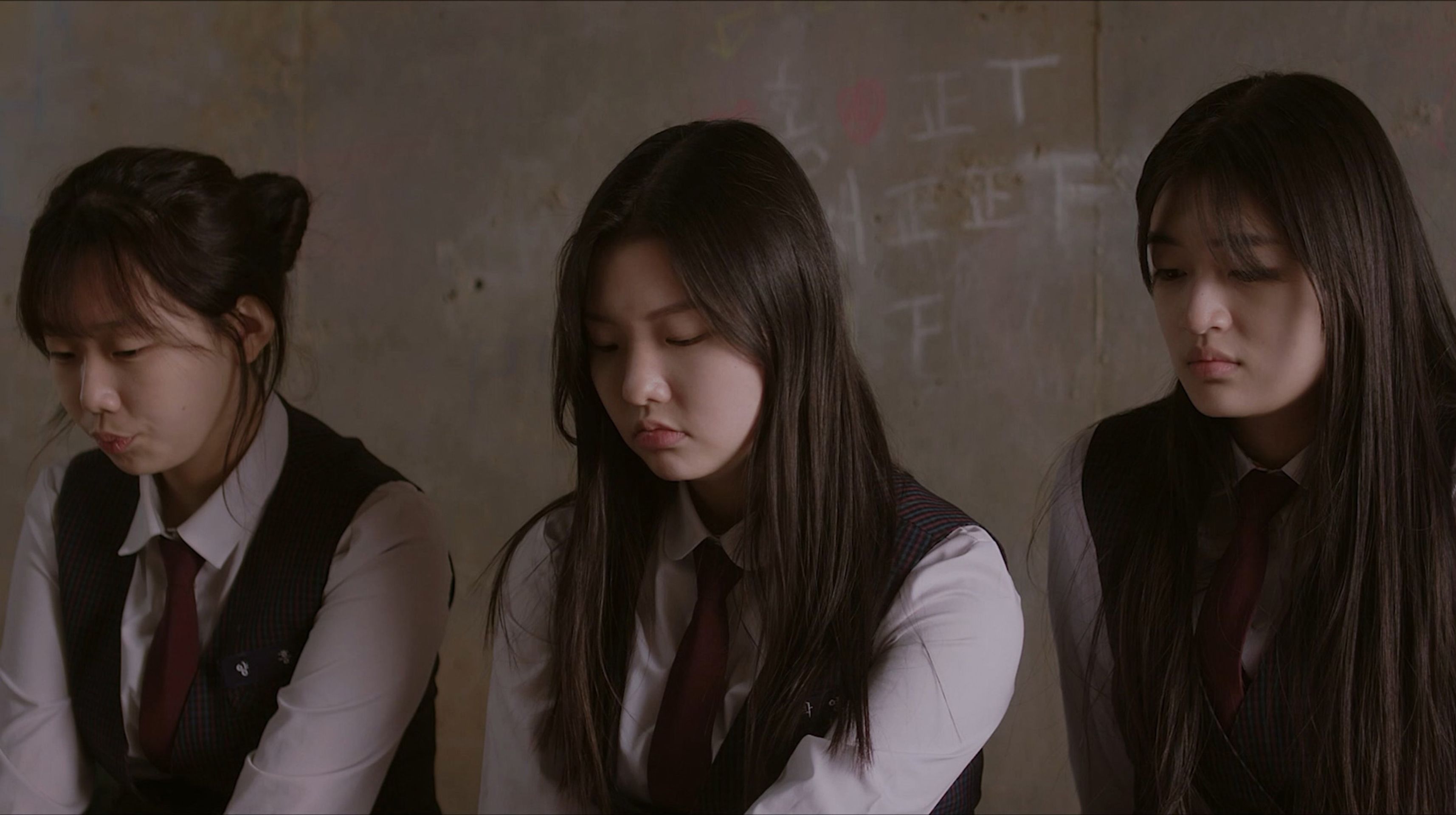 홍, 재희, 나