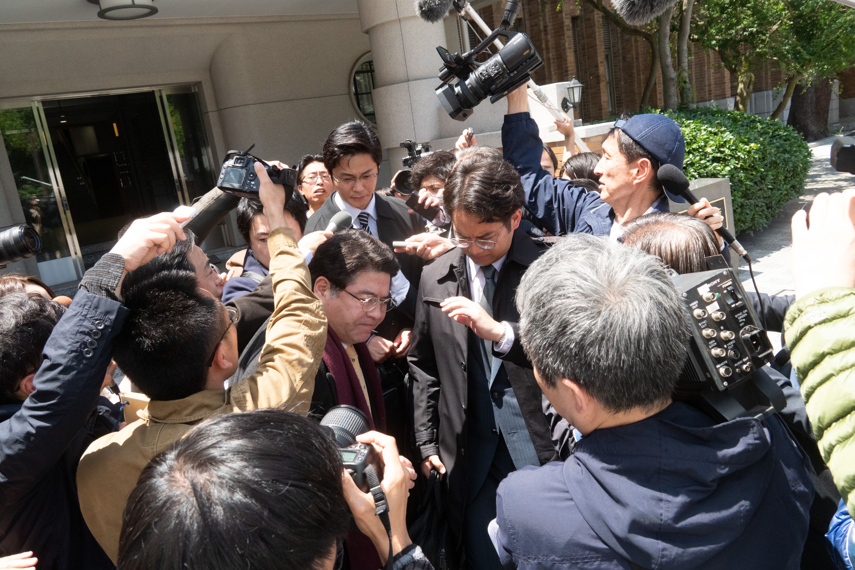 위니