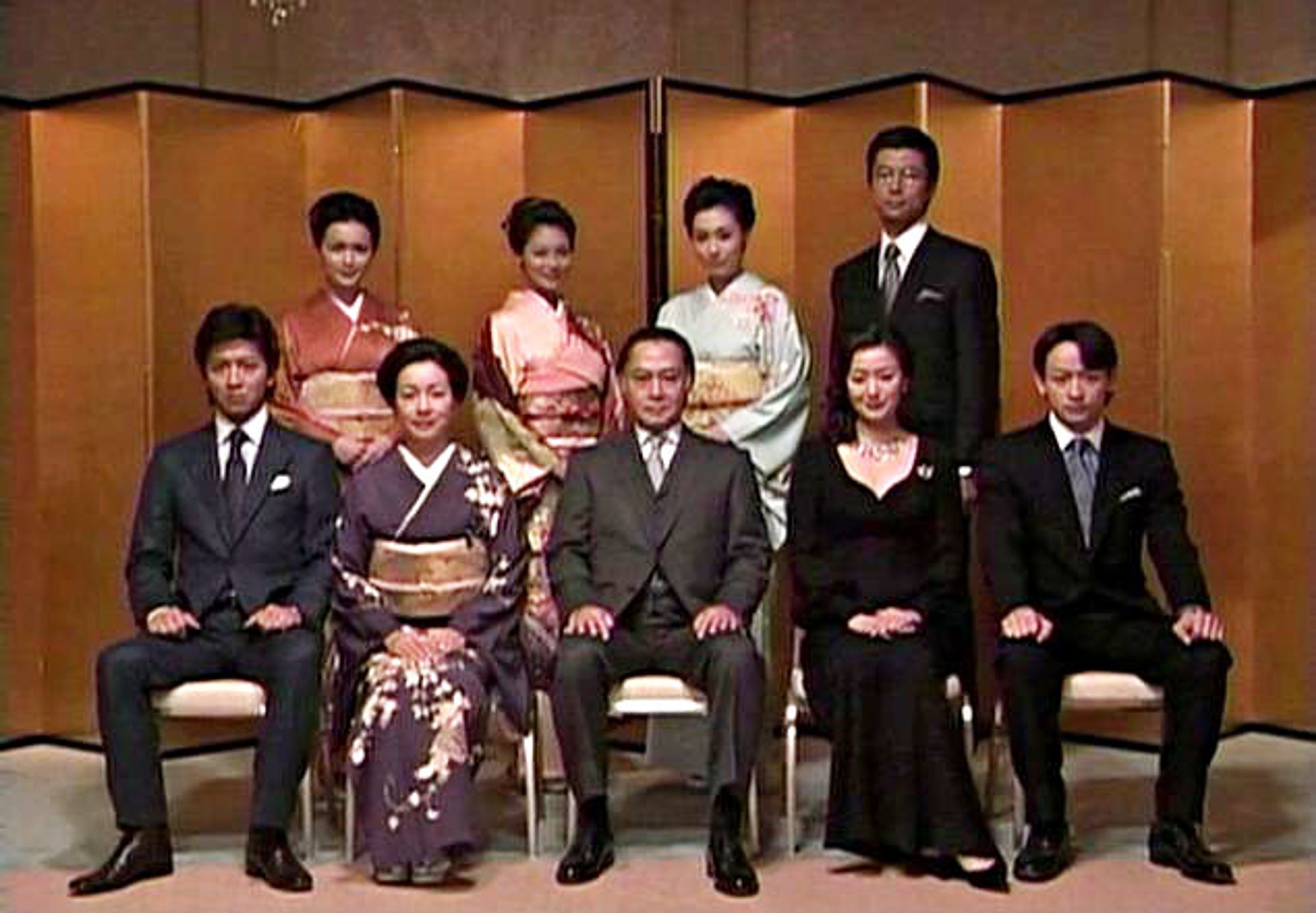 화려한 일족
