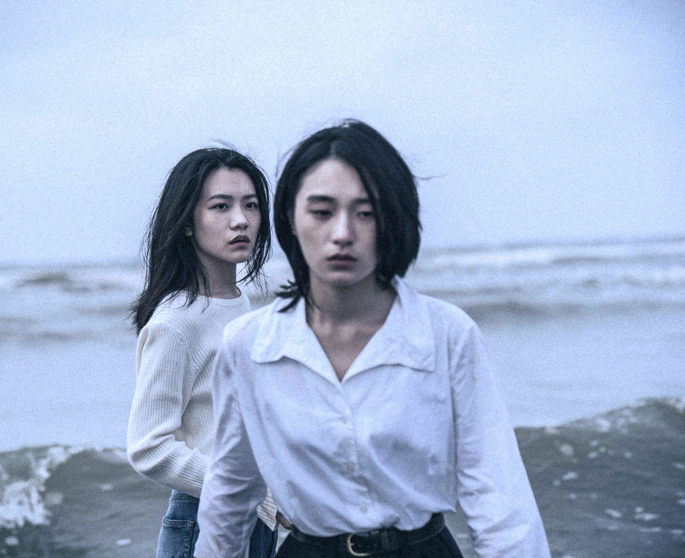 소녀들이여, 거센 비처럼
