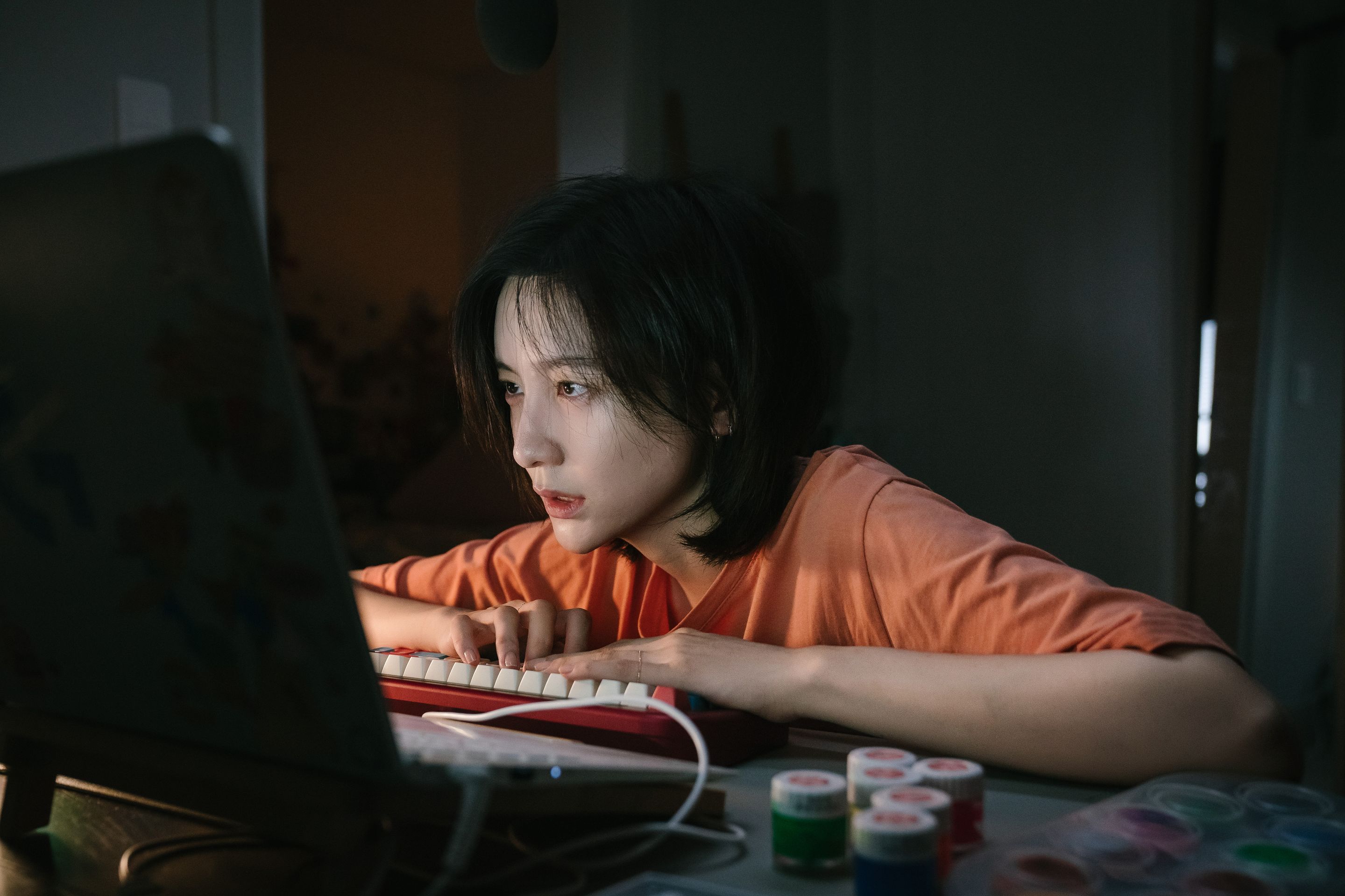 동화지만 청불입니다
