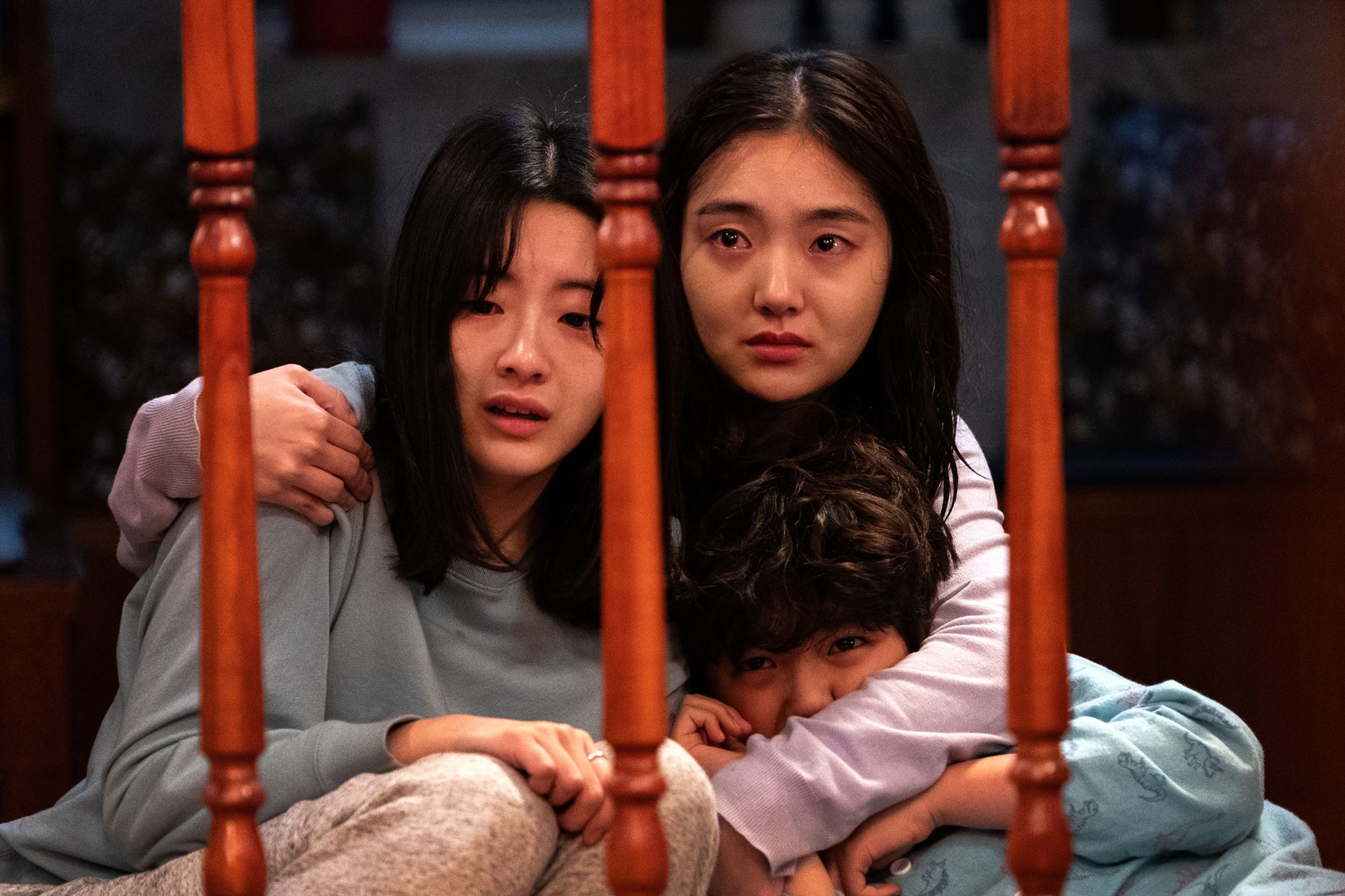 (어딘가 불편하고 무섭지만) 가족입니다. 👨‍👩‍👧‍👦