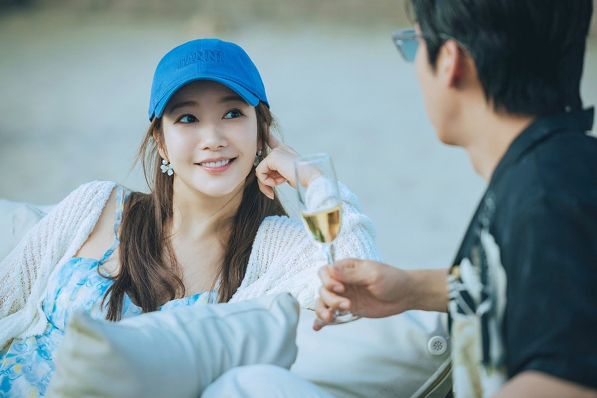 컨피던스맨 KR