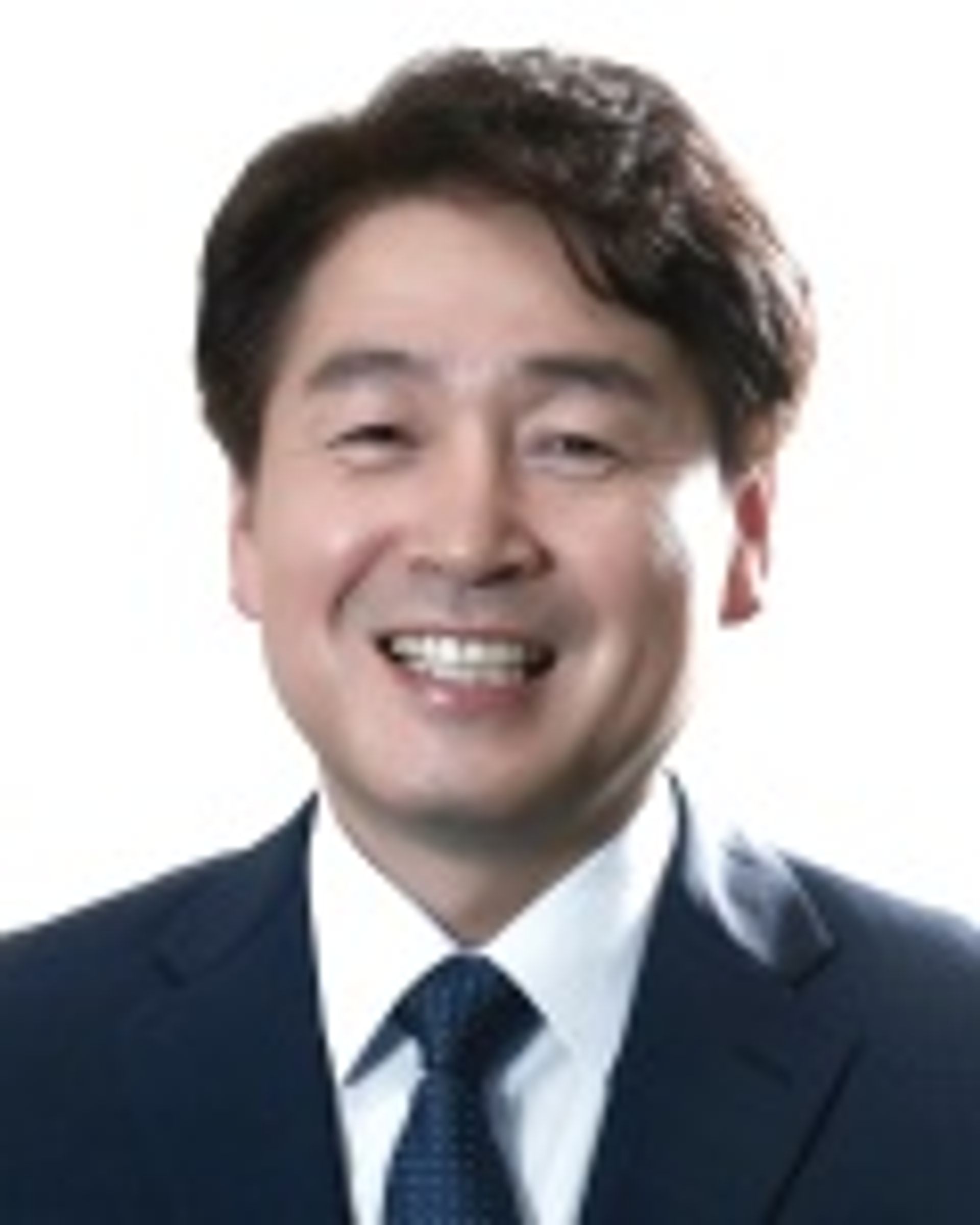기동민