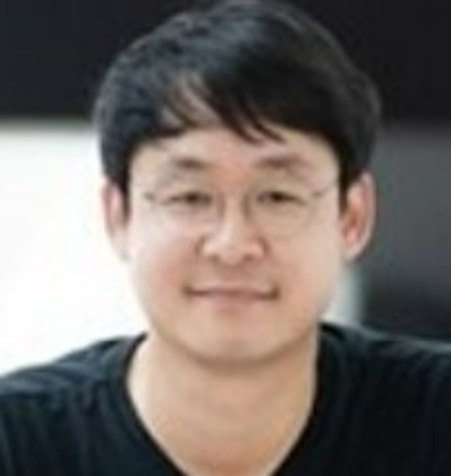 엄진석