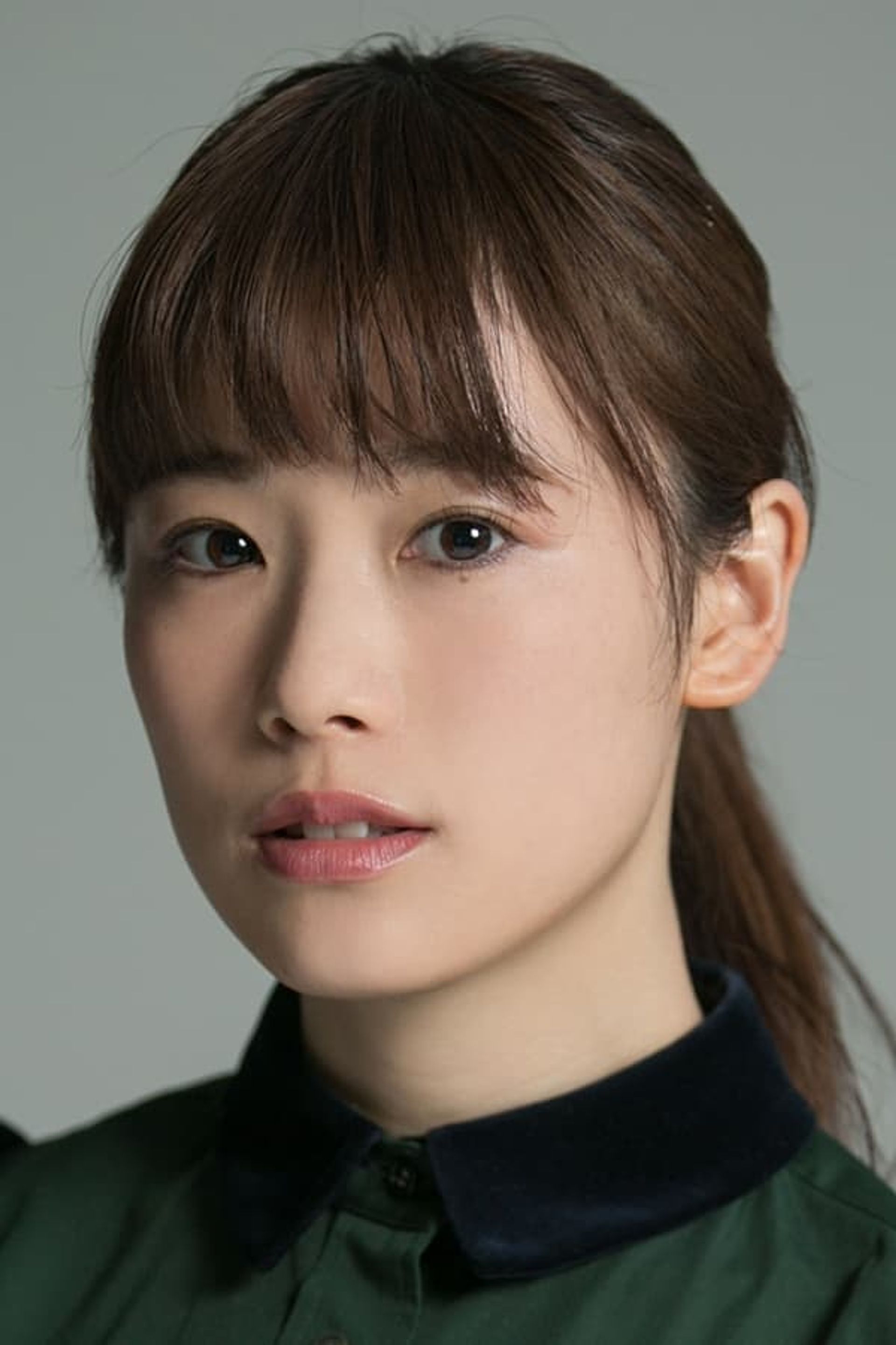 스구타 히나