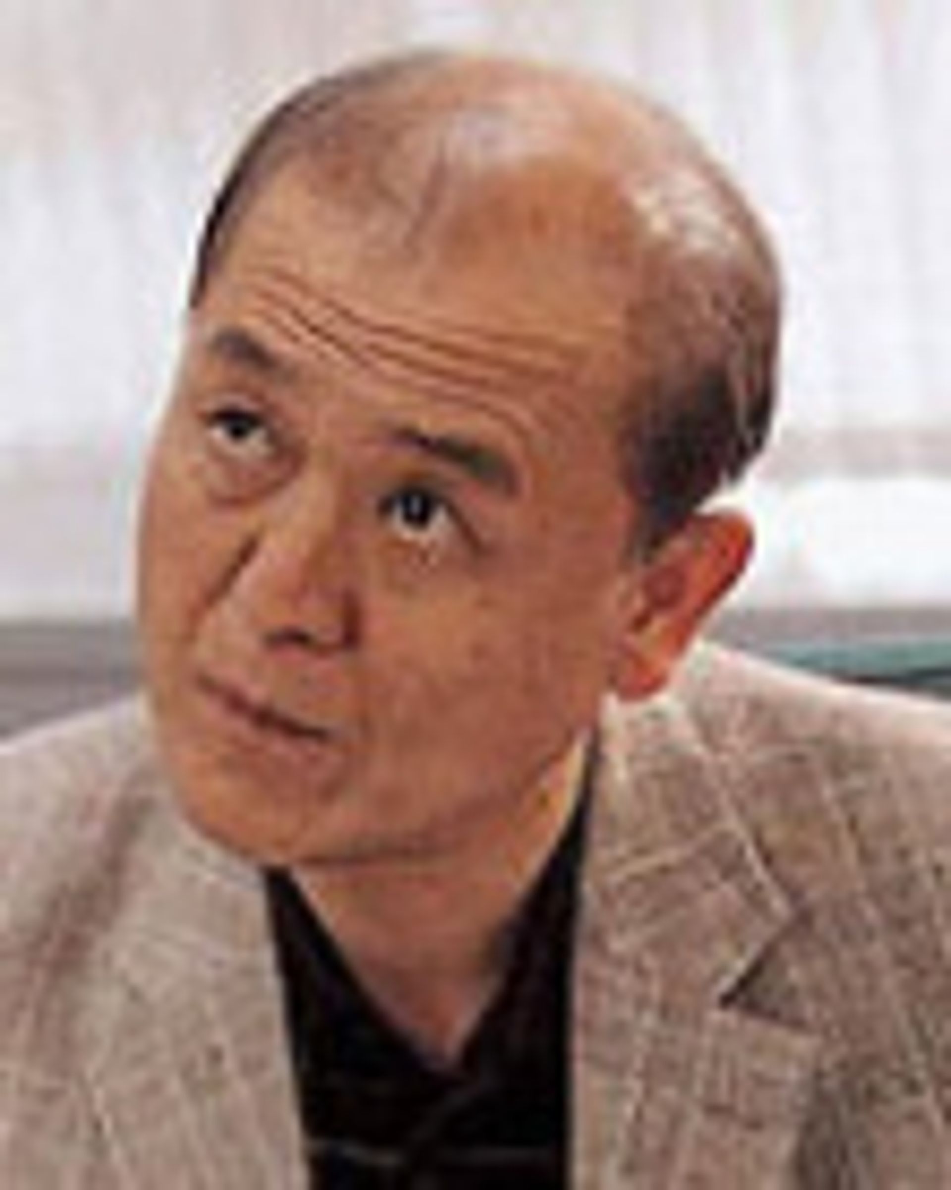 김일우