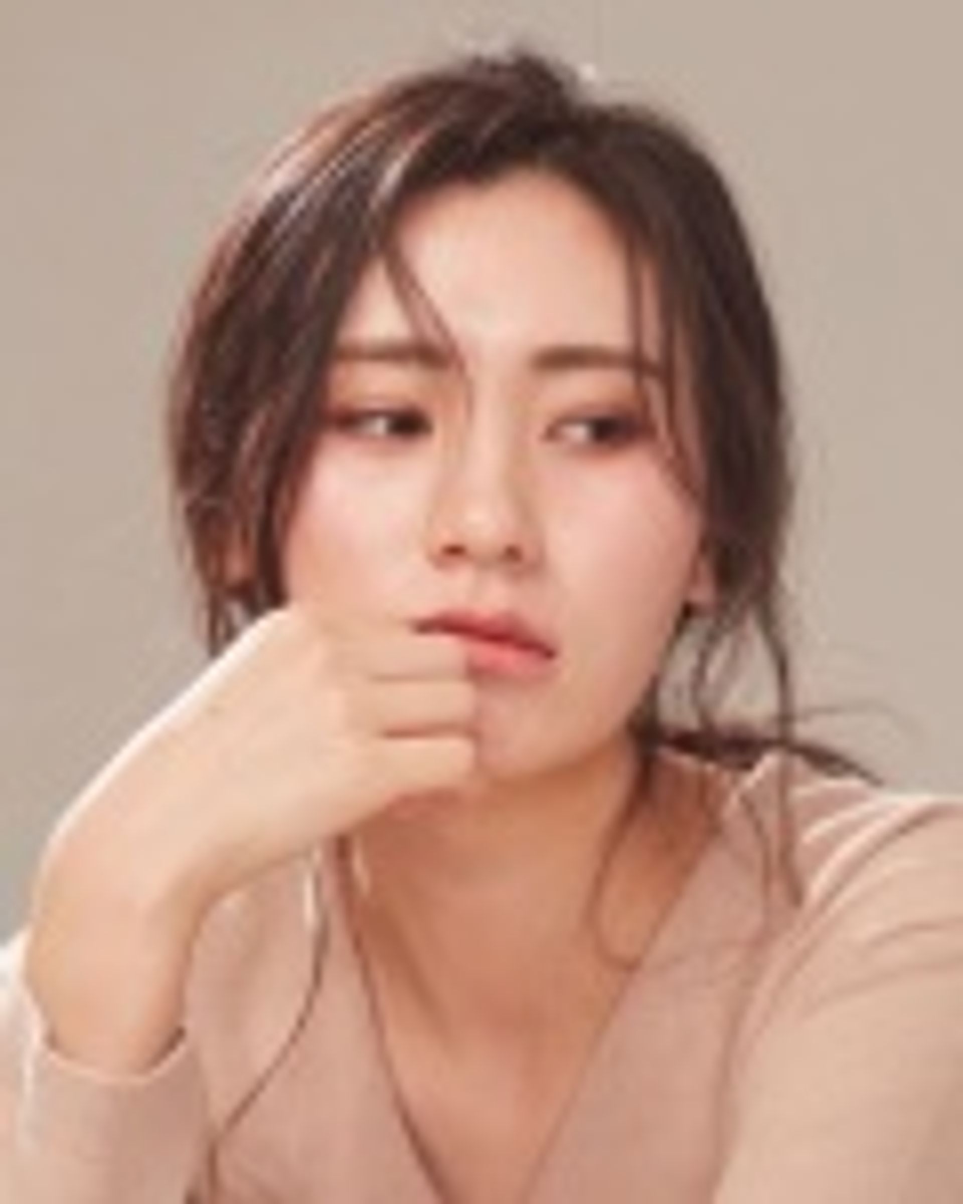 김유라