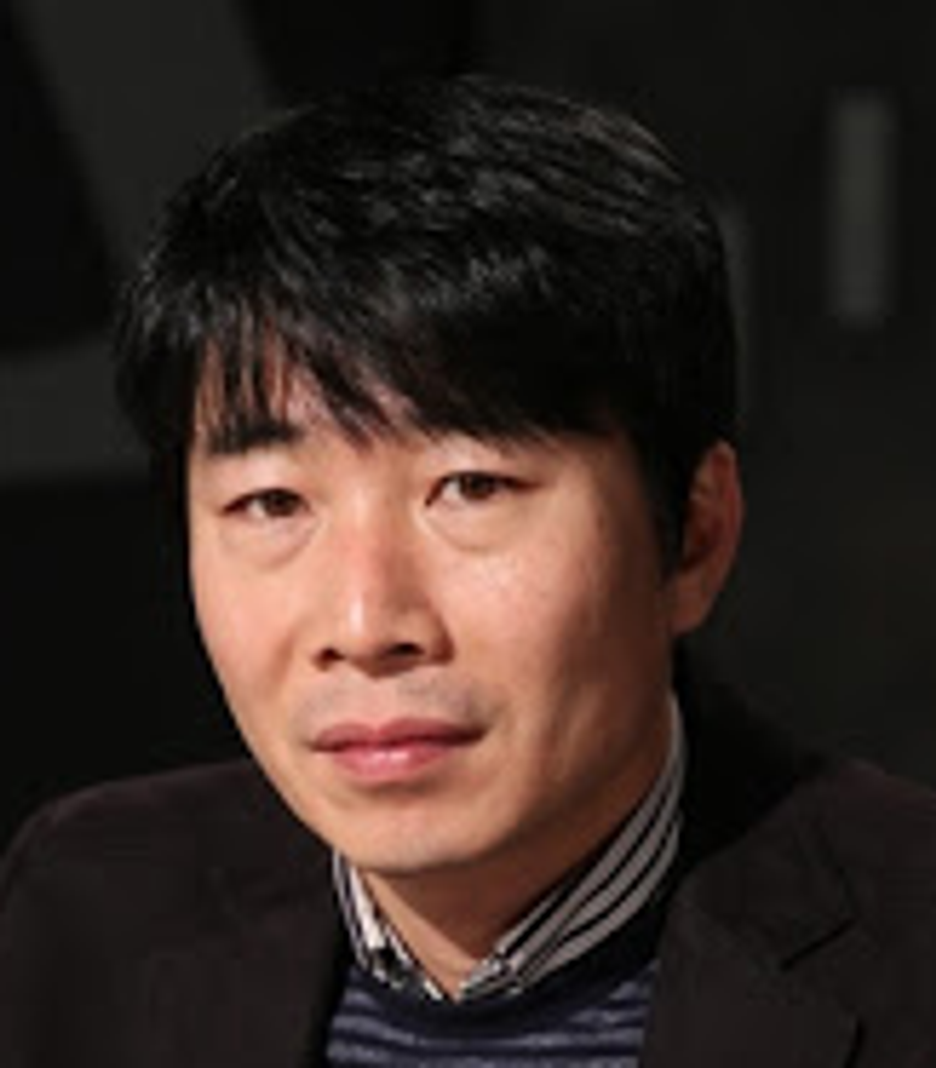 정회욱