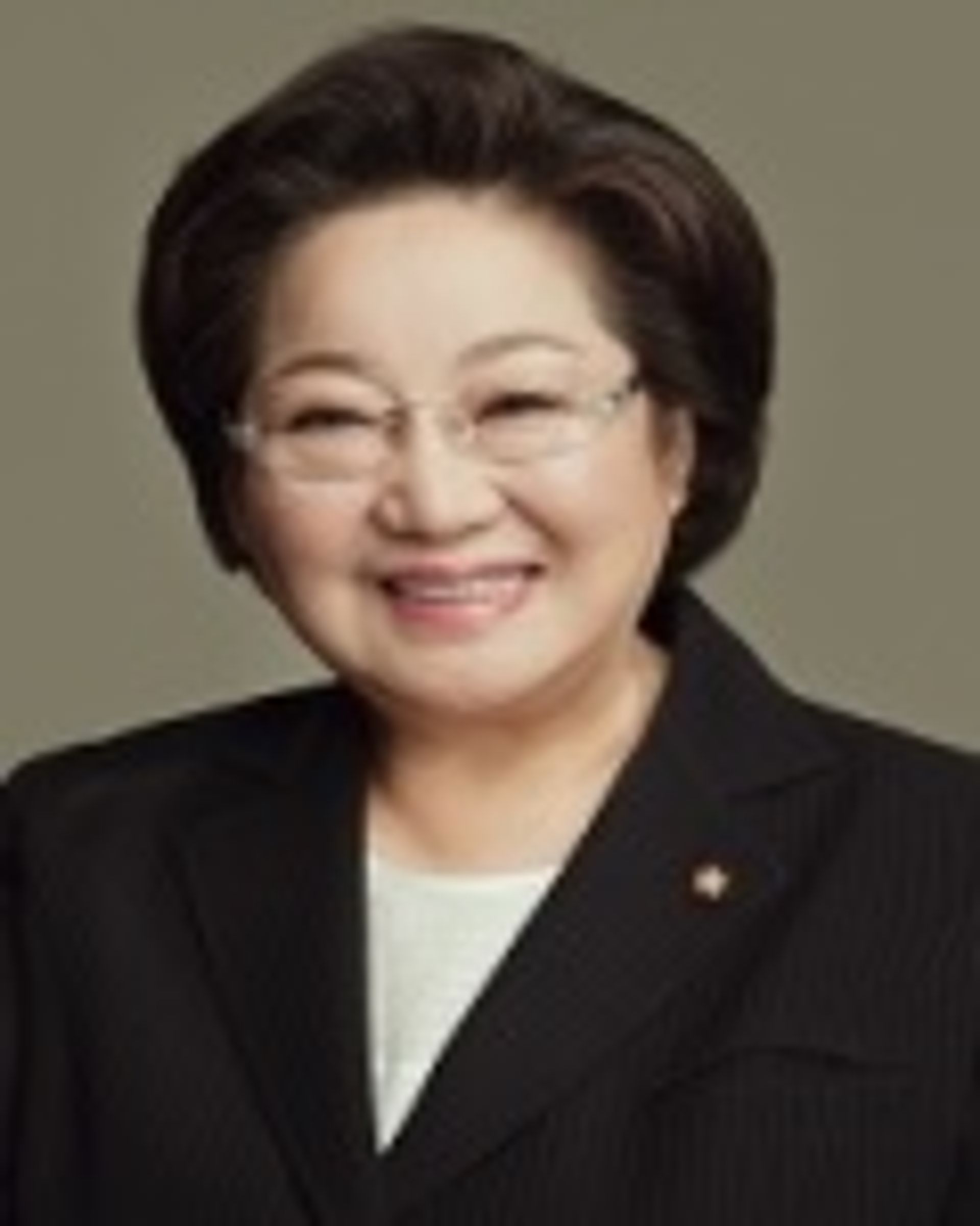 김을동