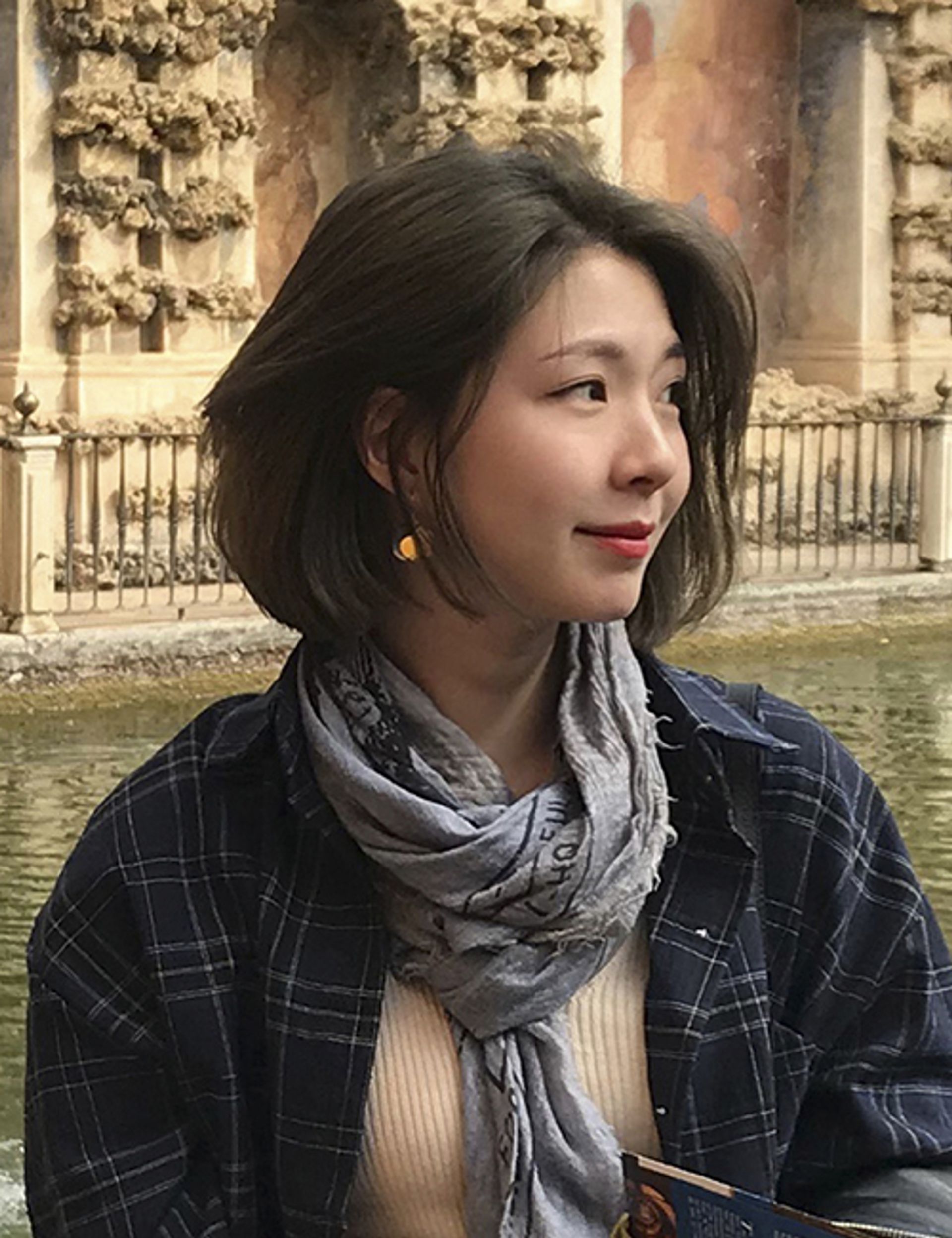김윤지