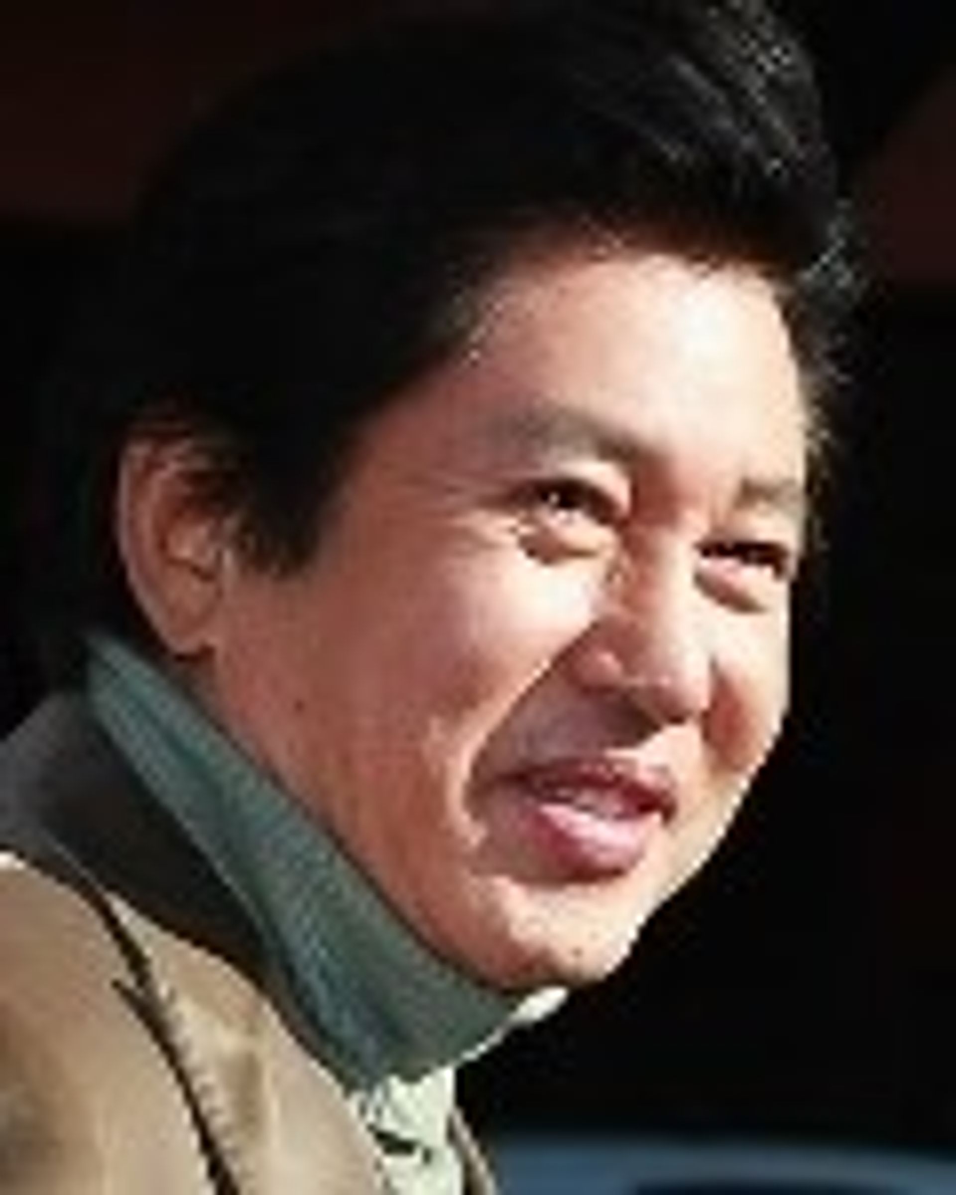 김용건