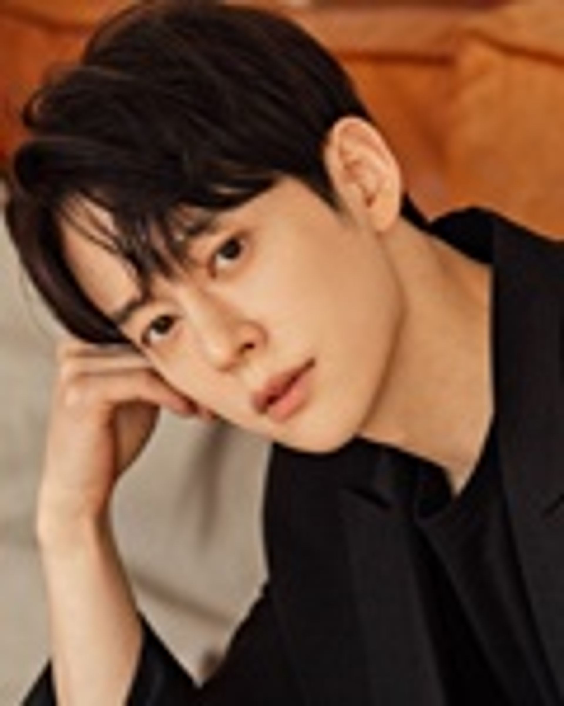 동현