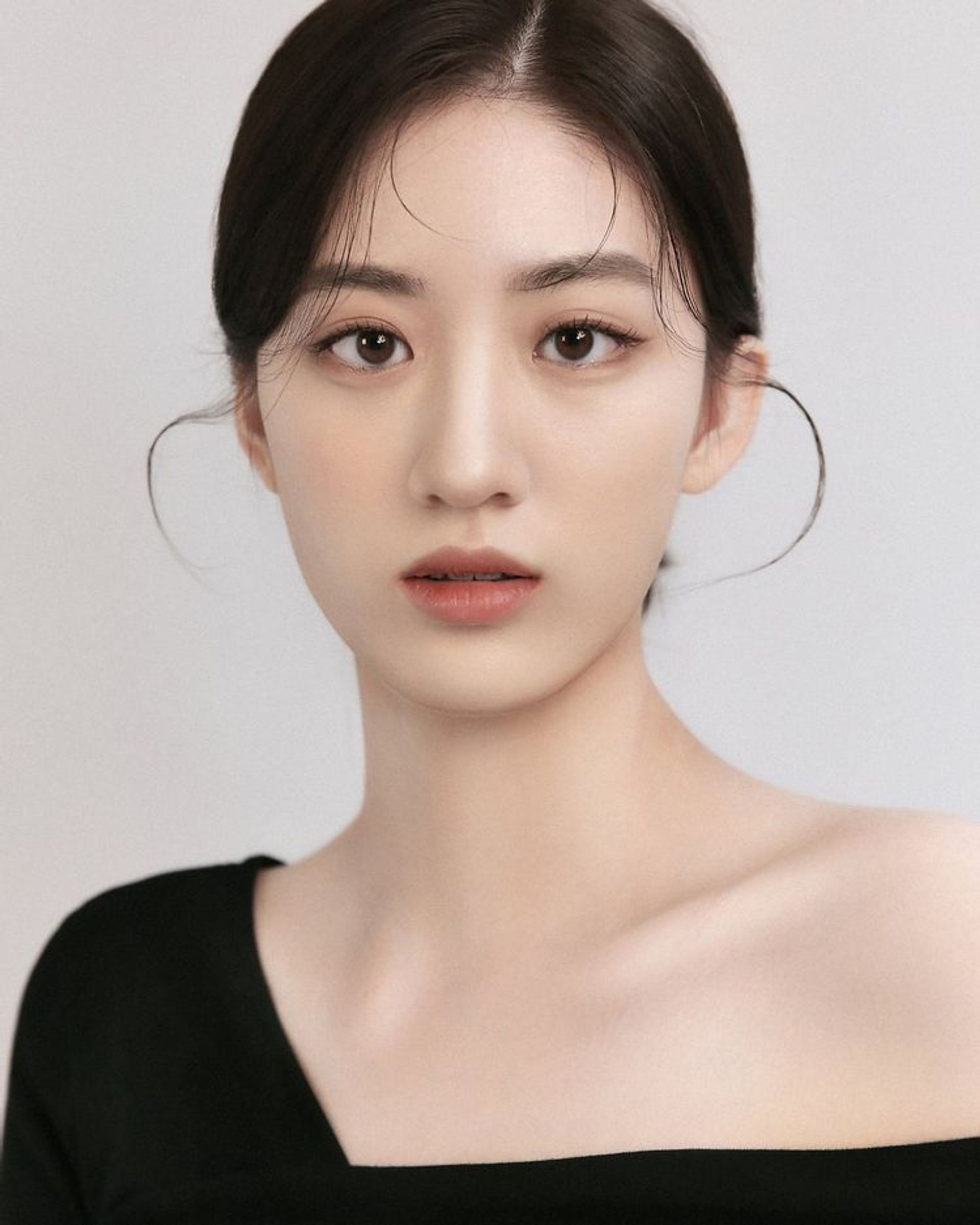윤아정