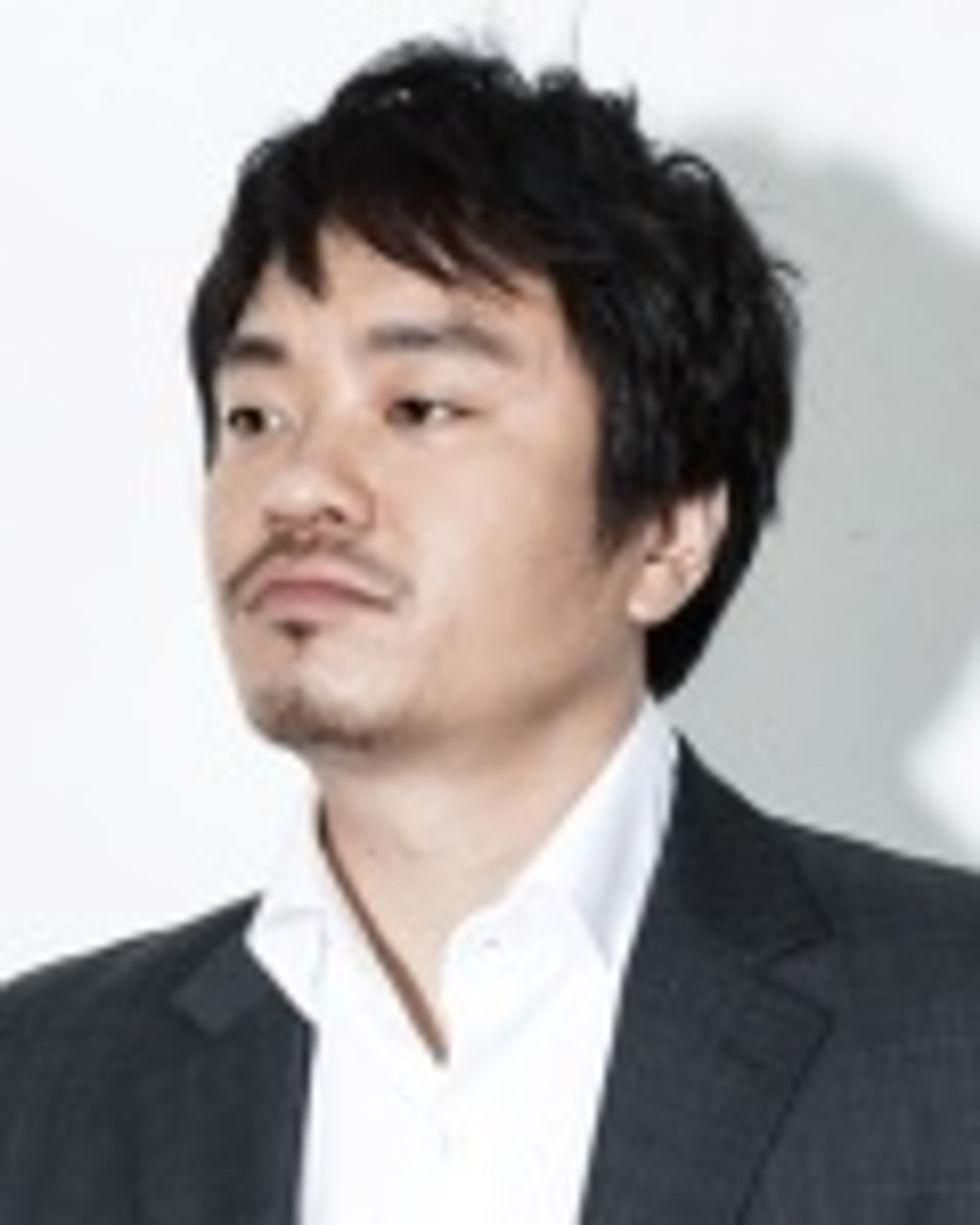 이성욱