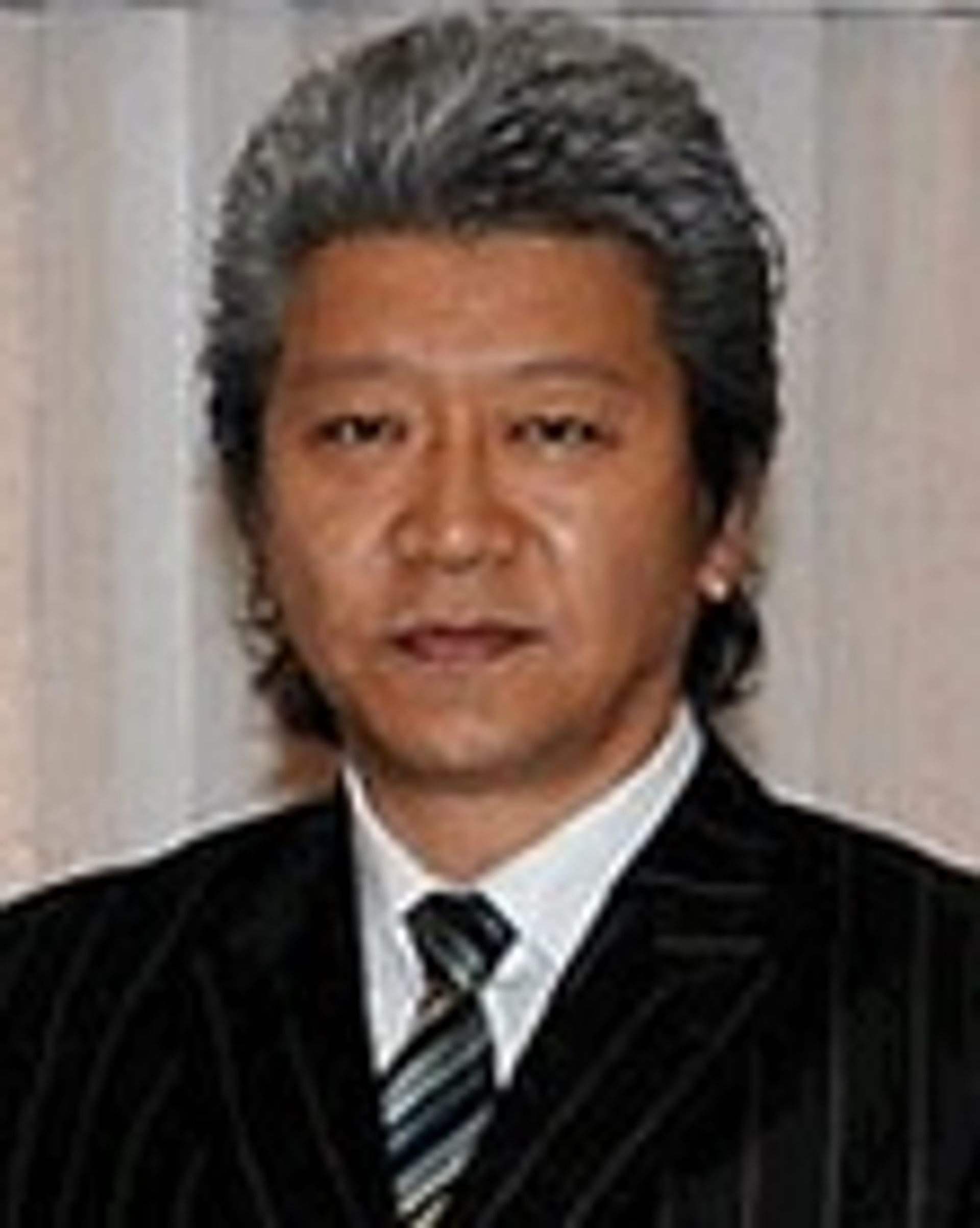 손호균