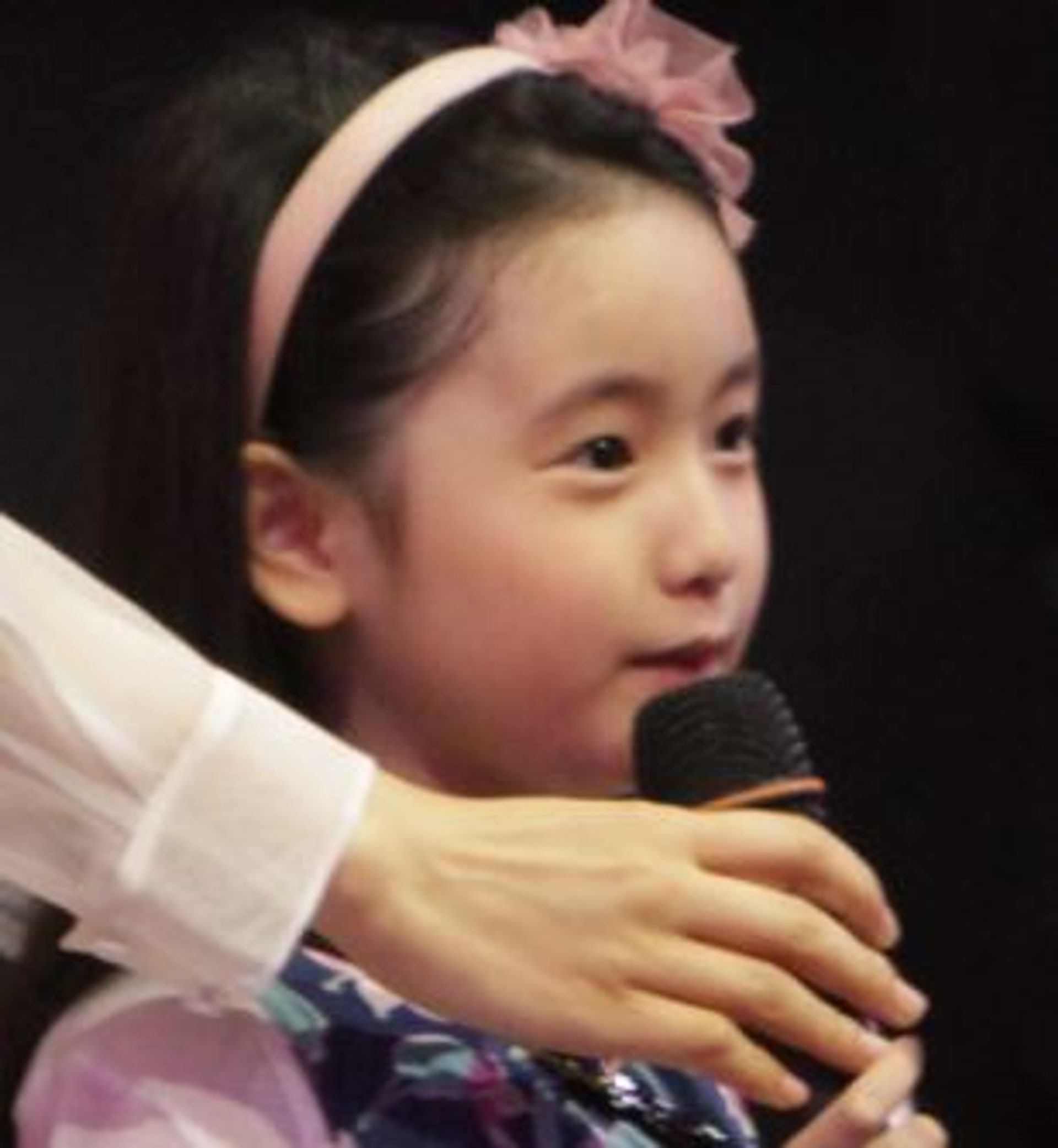 박봄