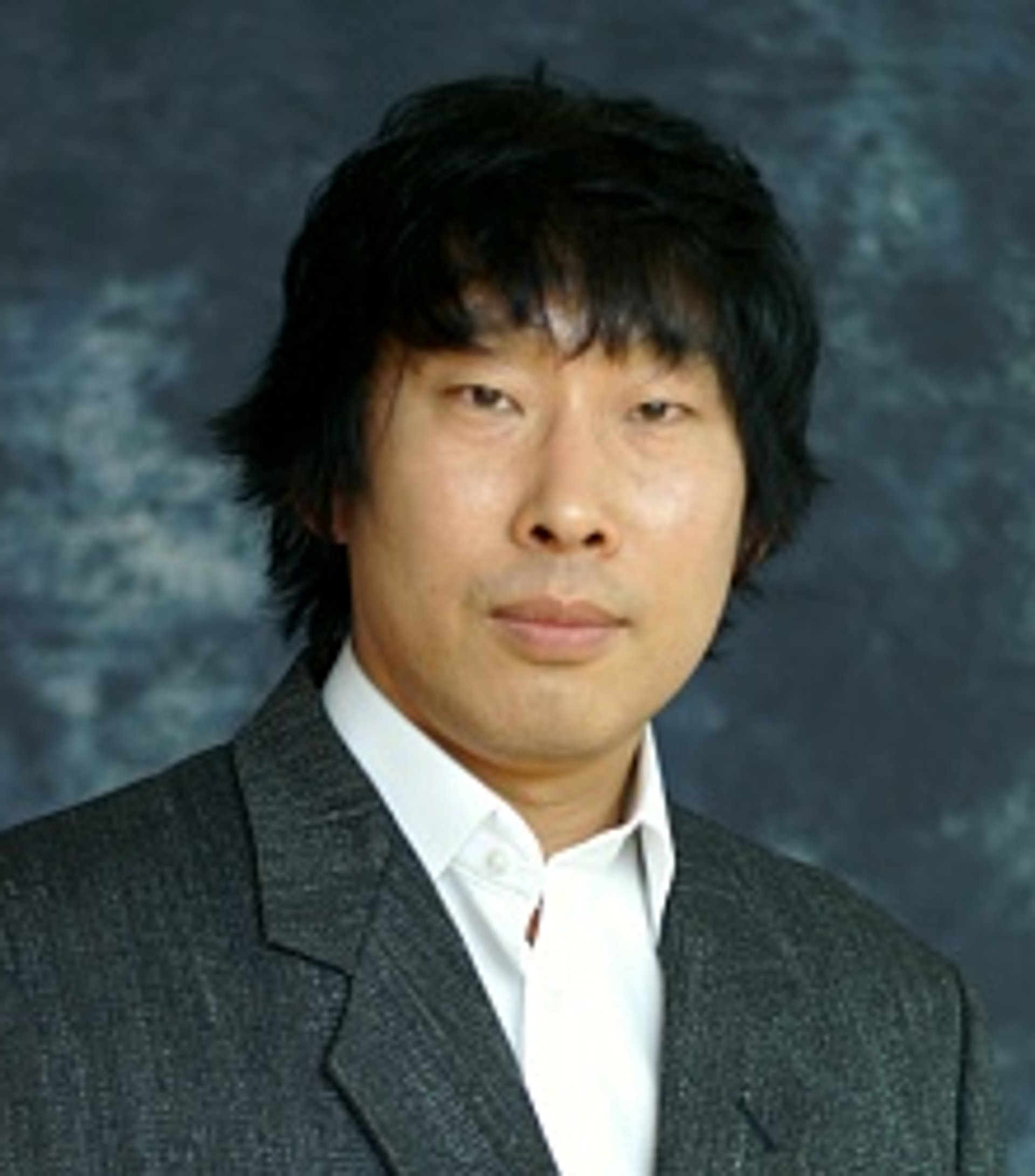공유석