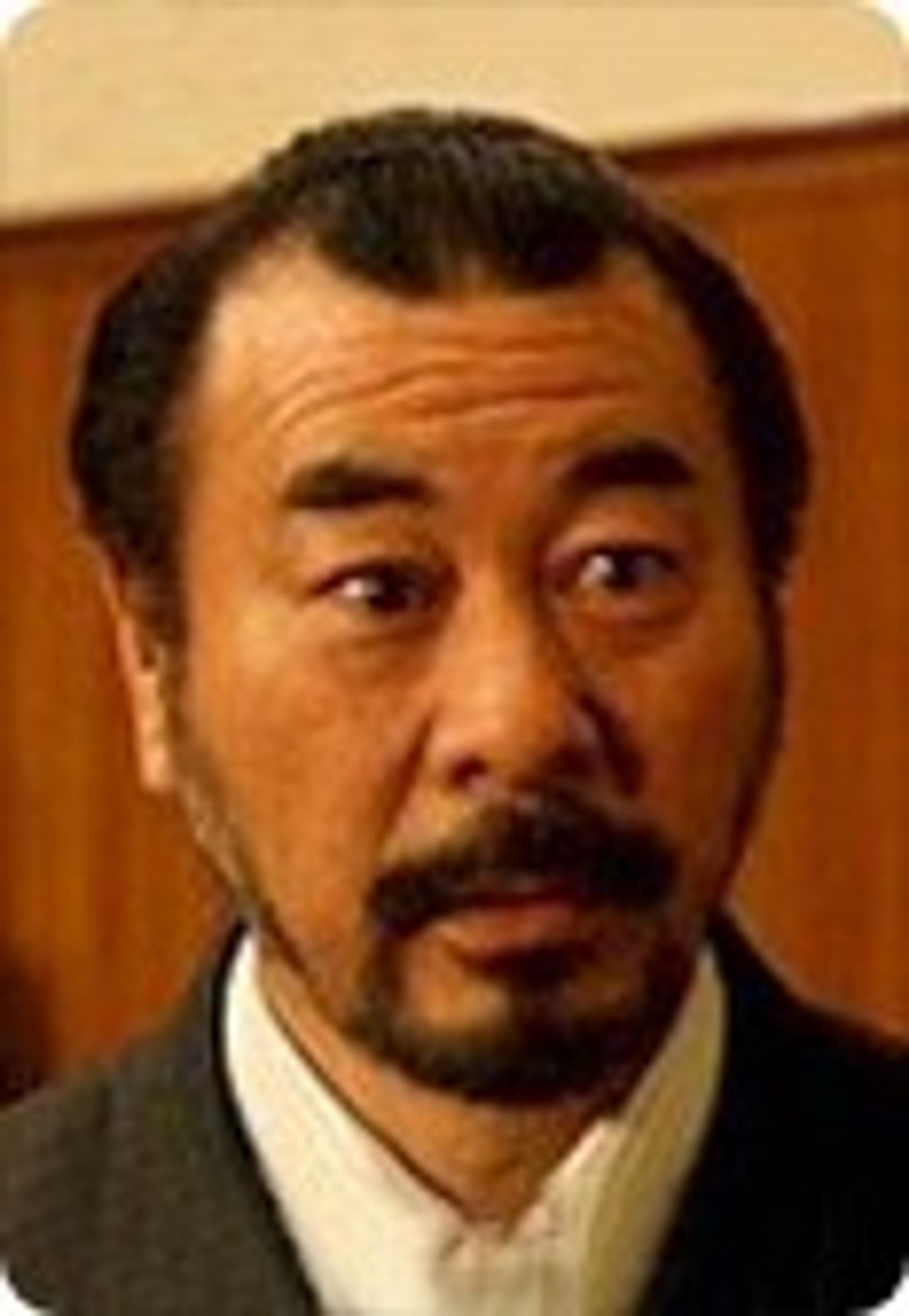 교굉