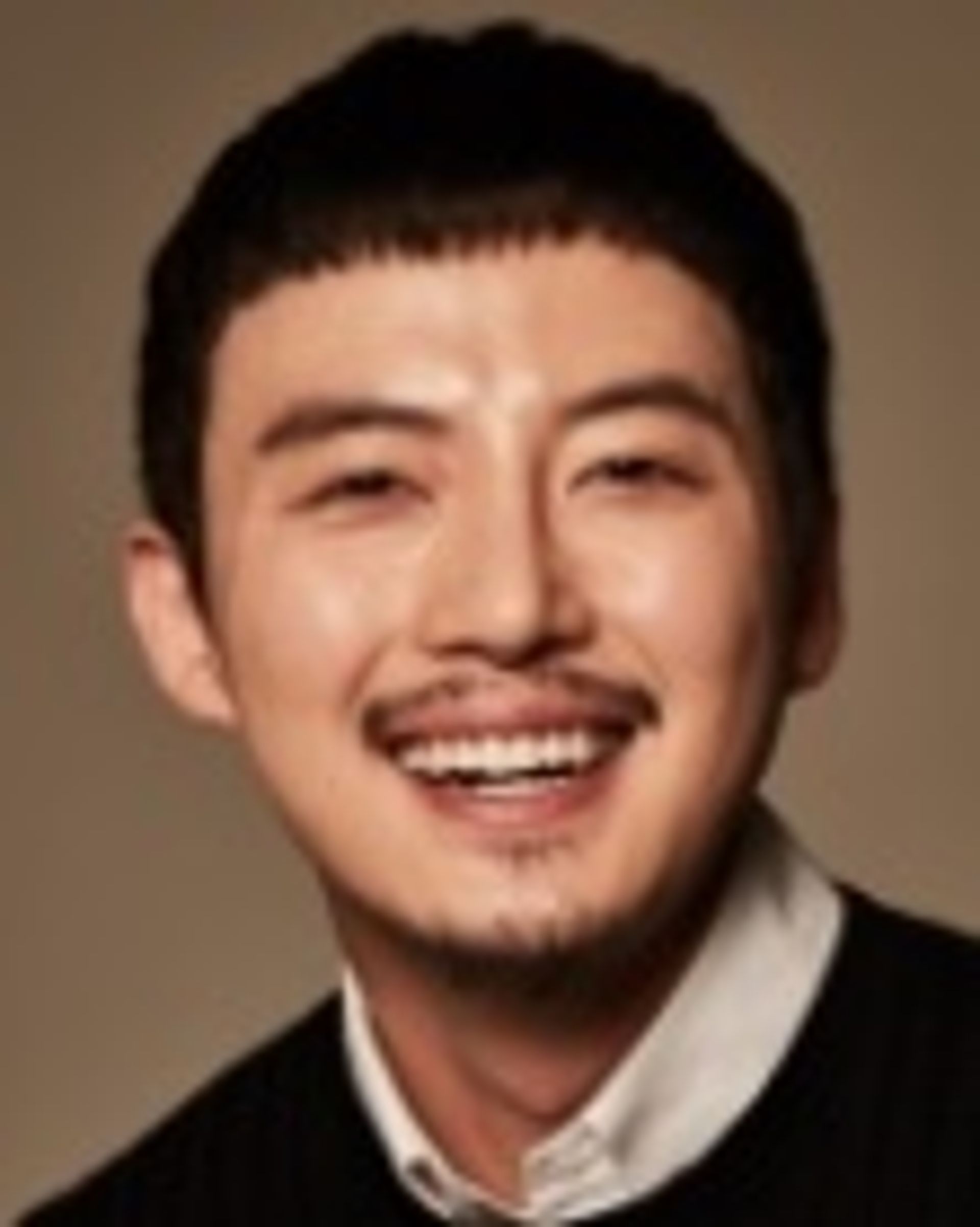 윤석진