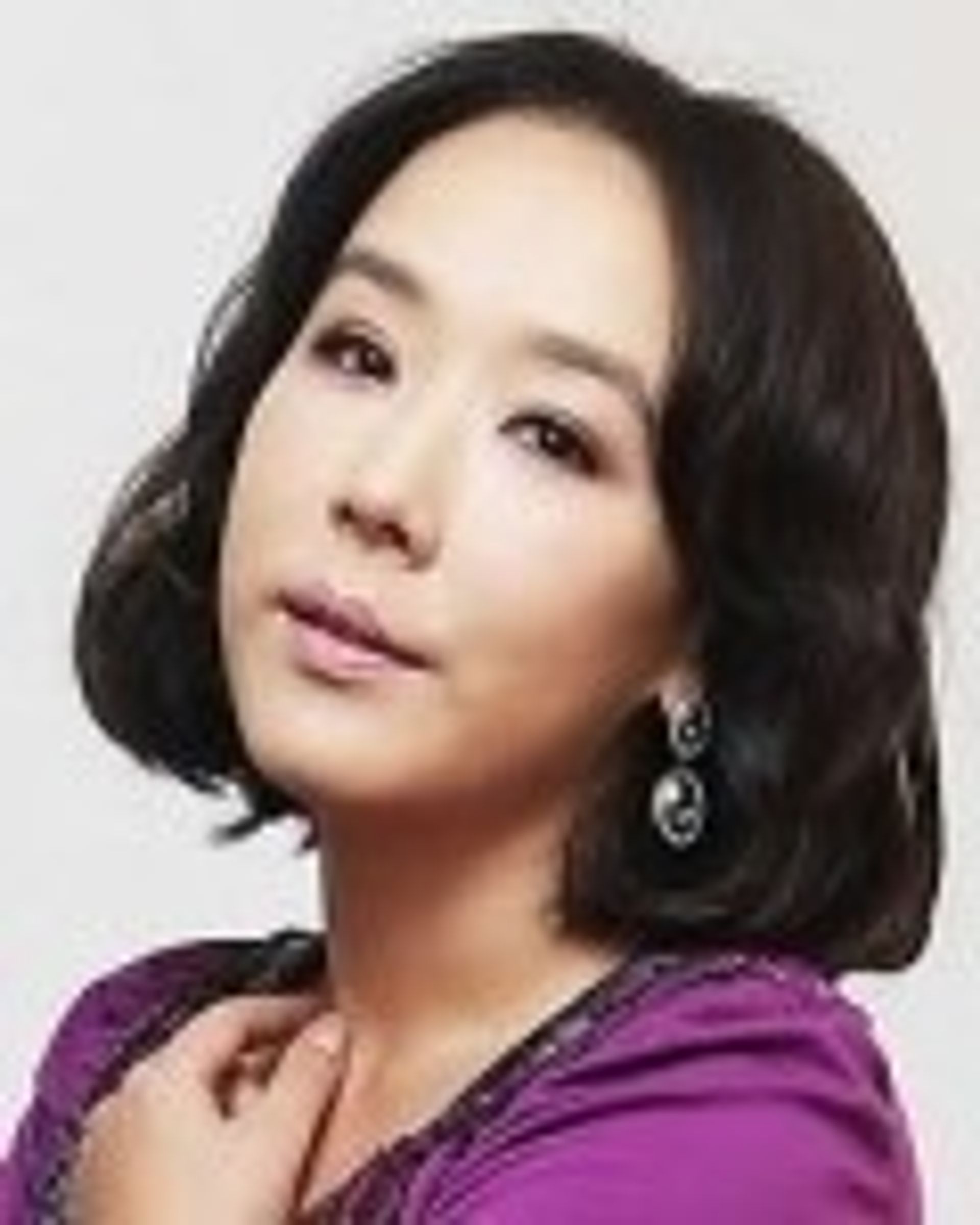 강수연