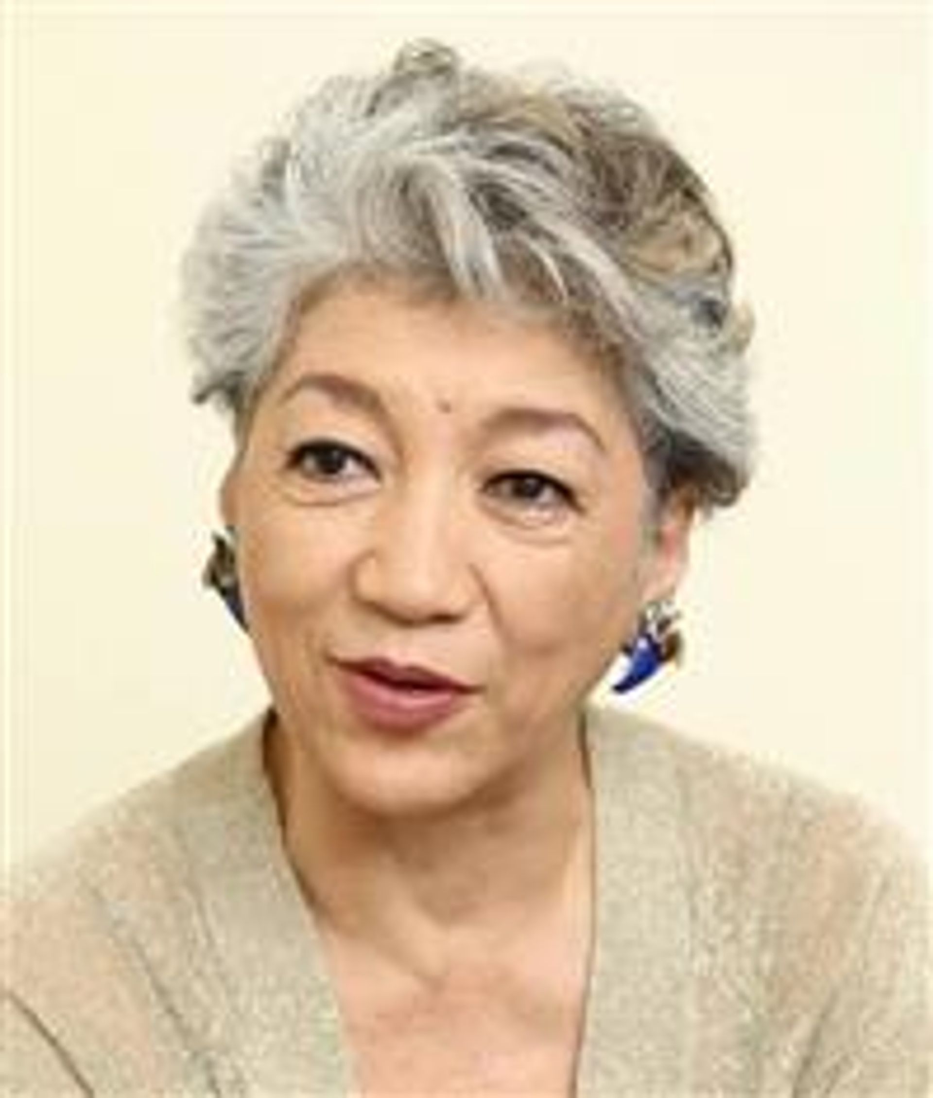 나카오 미에 