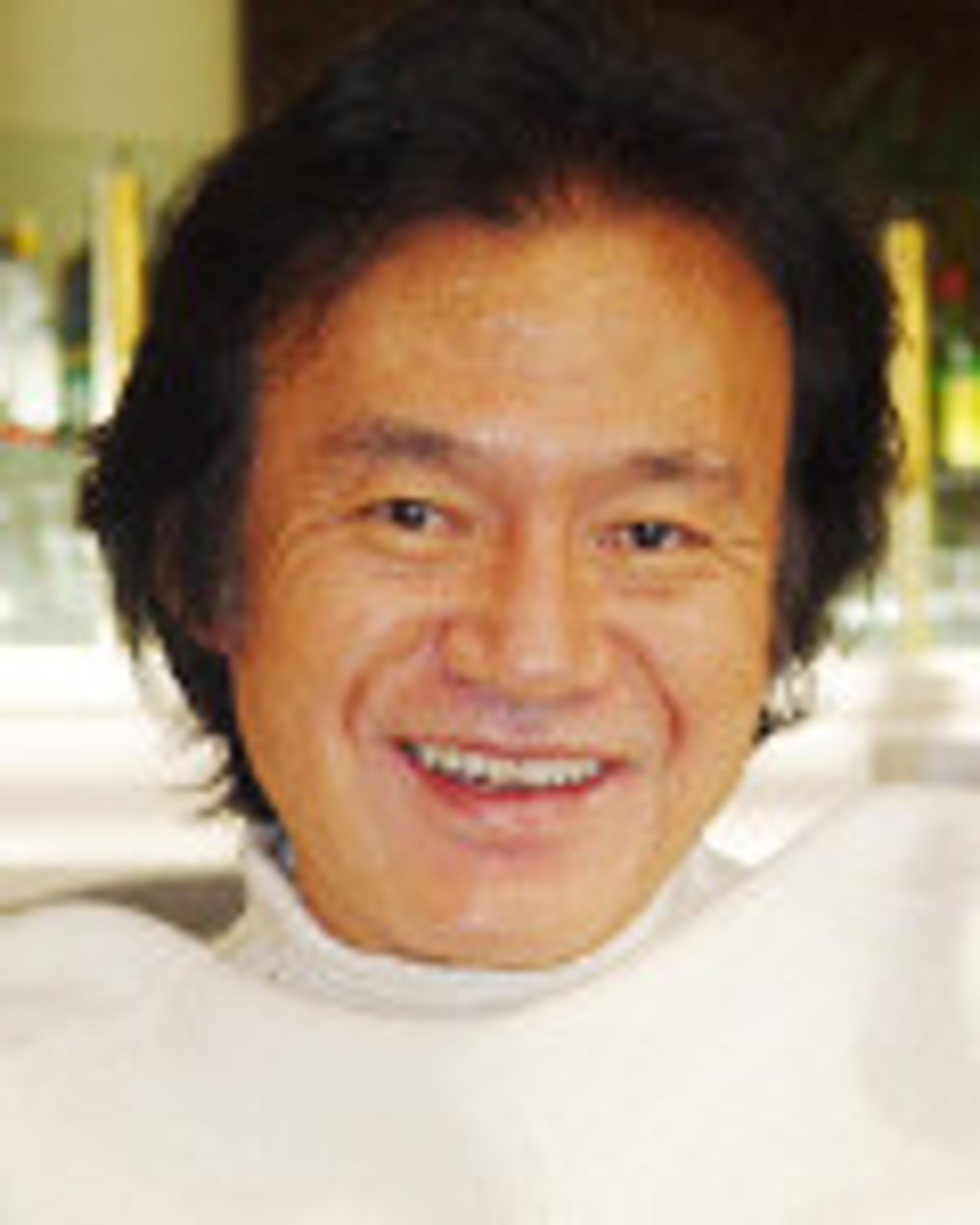 김추련