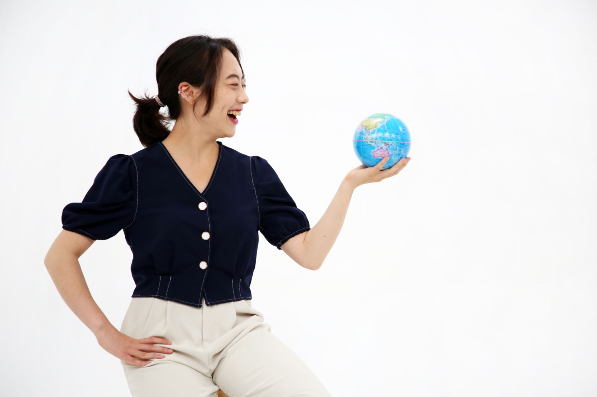 지지배