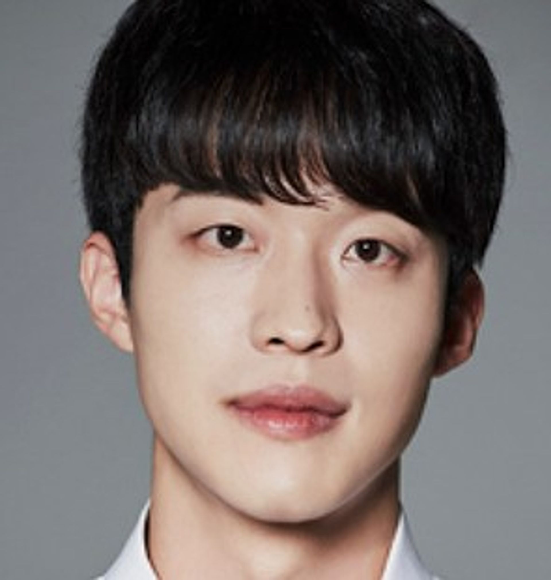 김현명