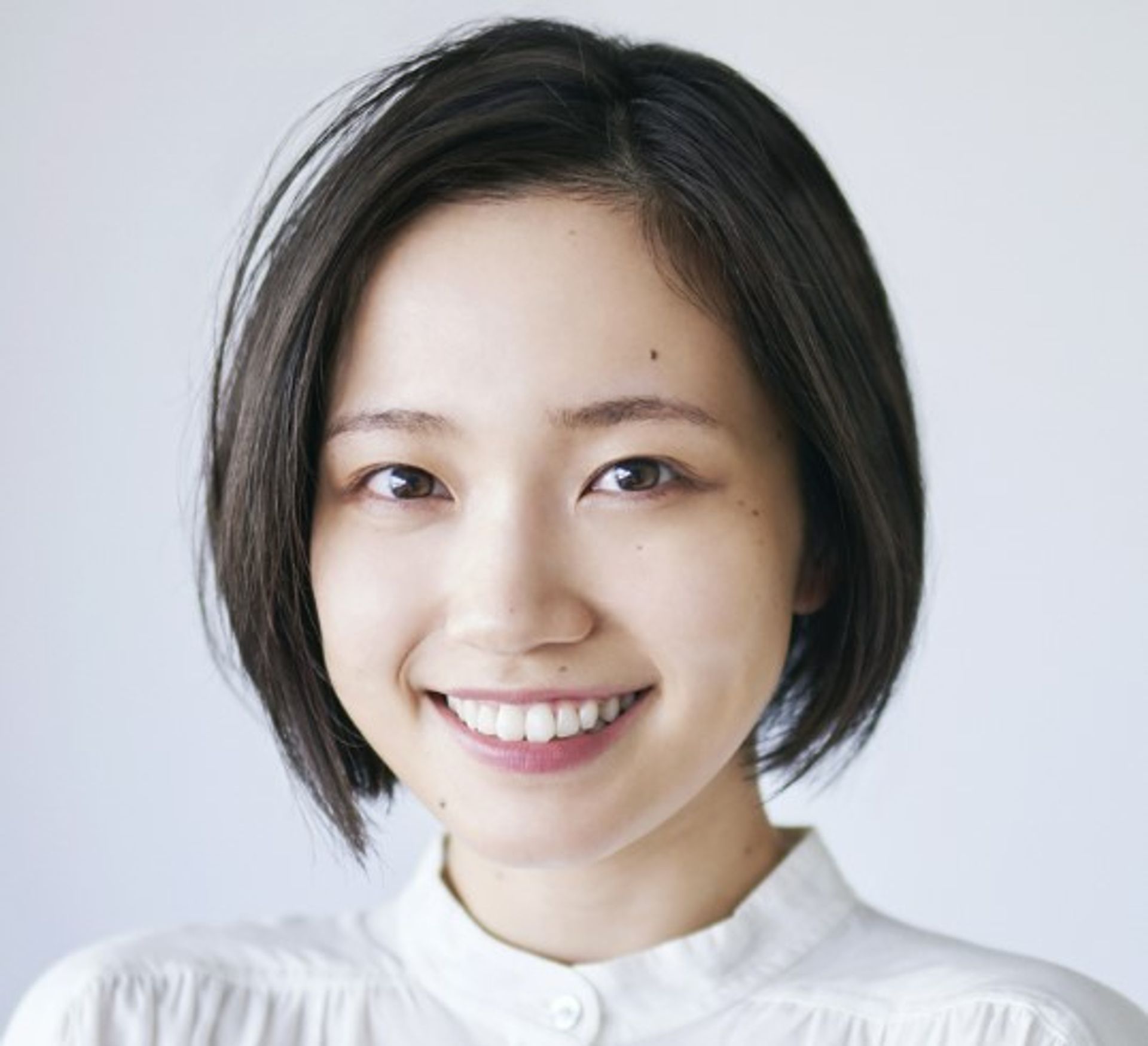 아키타니 모네