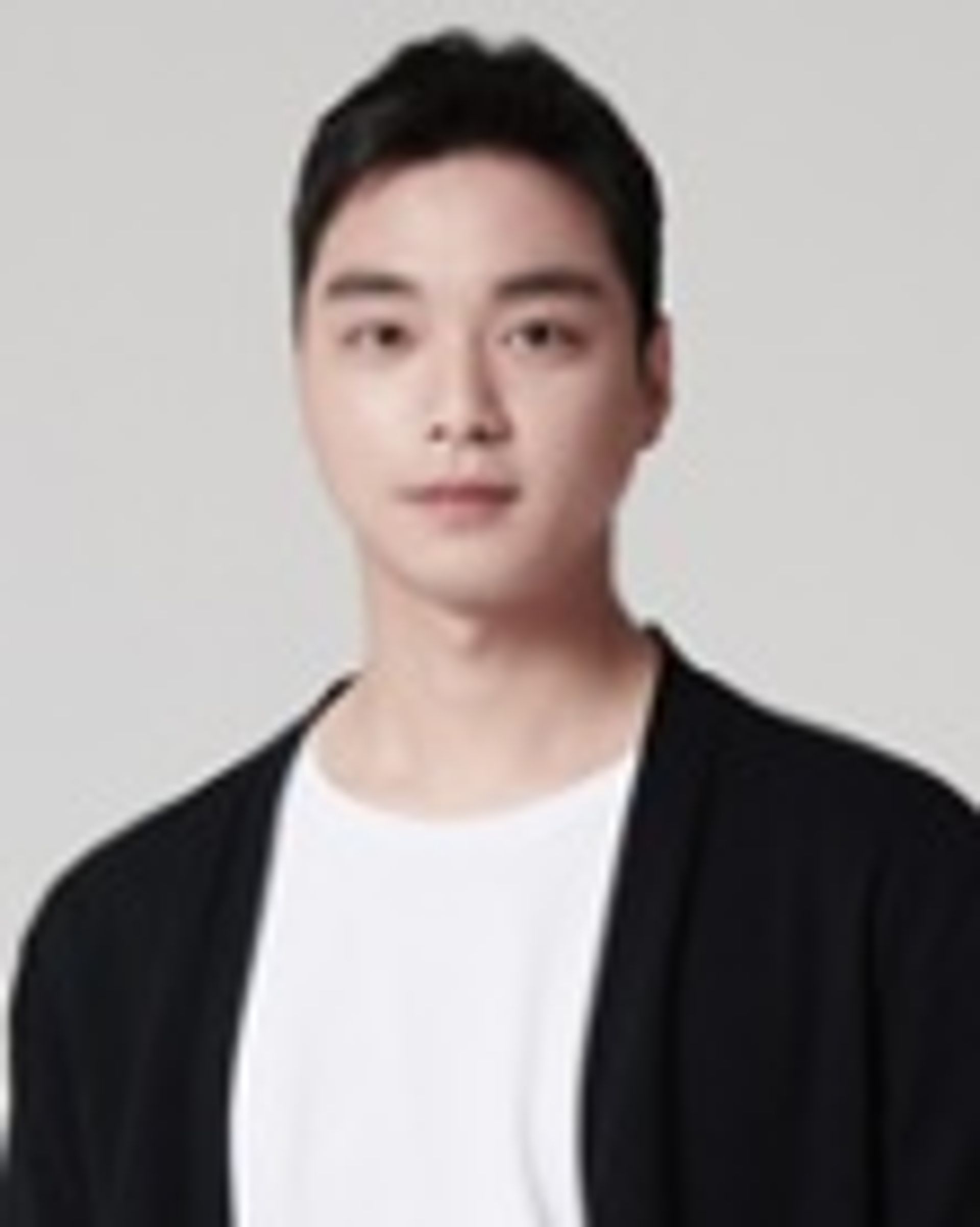 김모범
