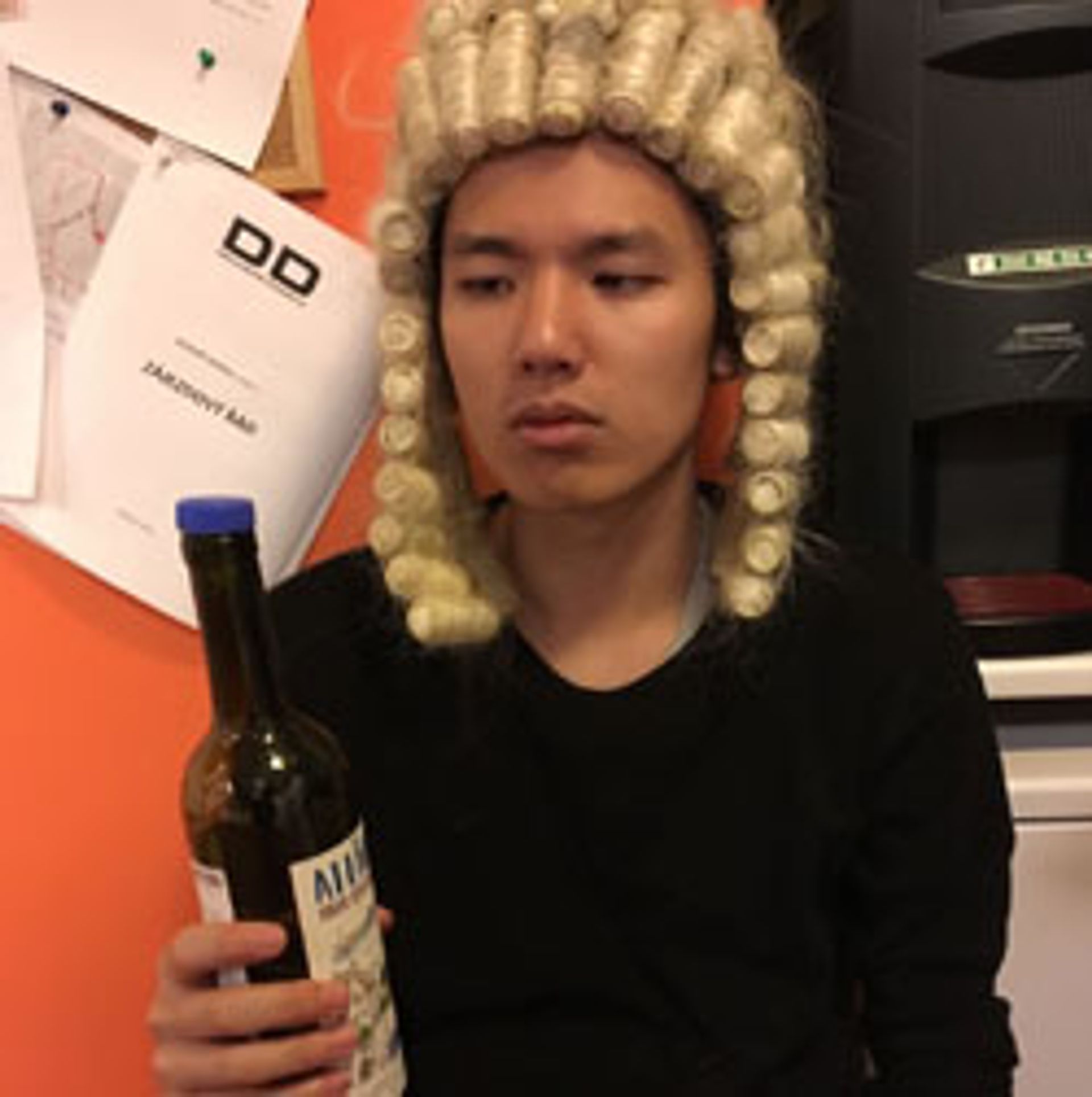 웨이 레나이 용야오