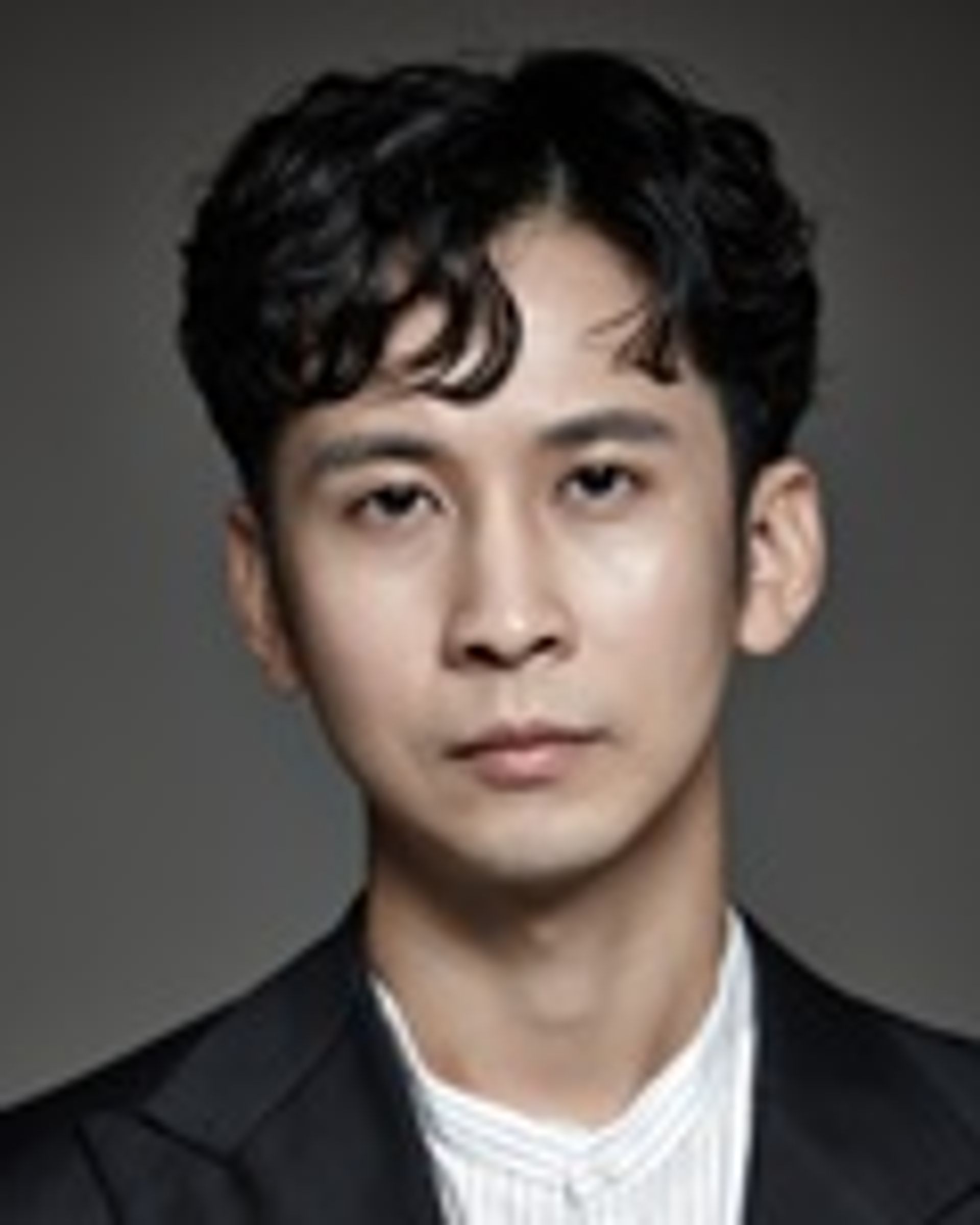 어성욱