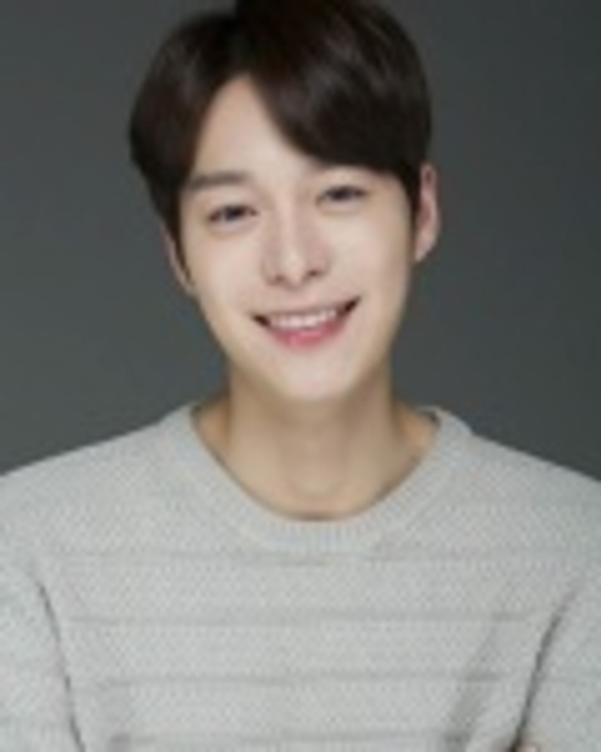 한기웅
