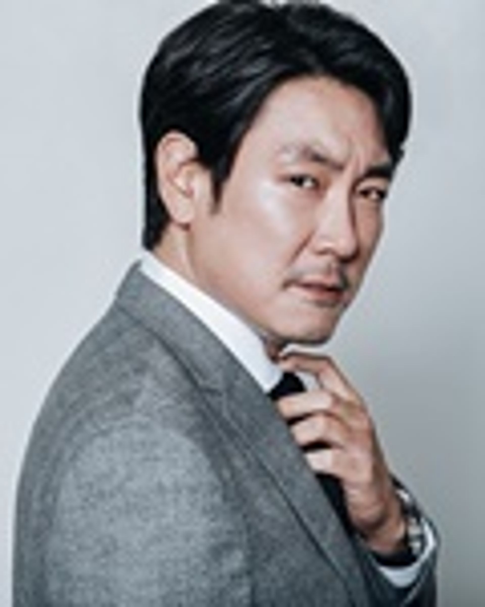 조진웅