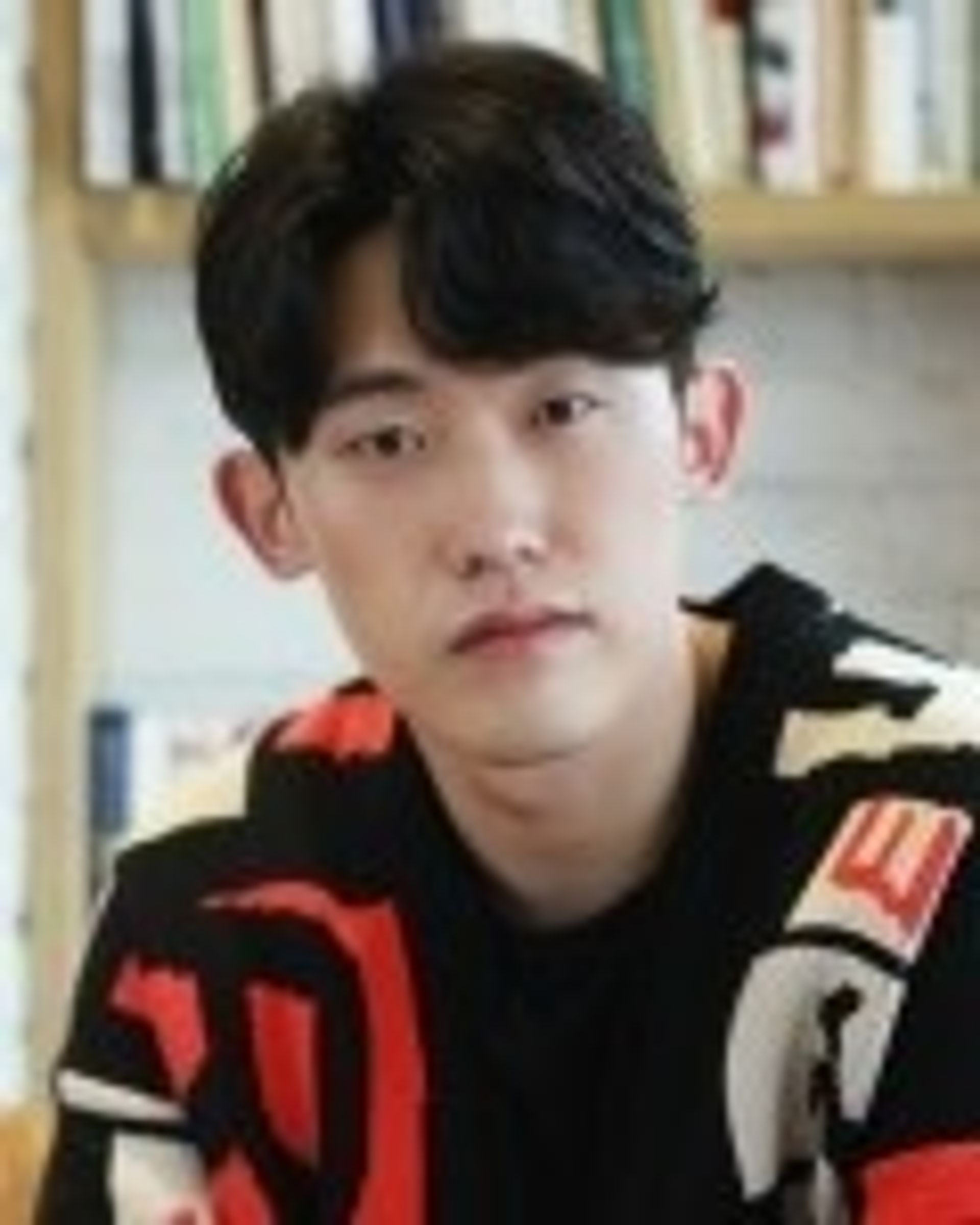 민진웅