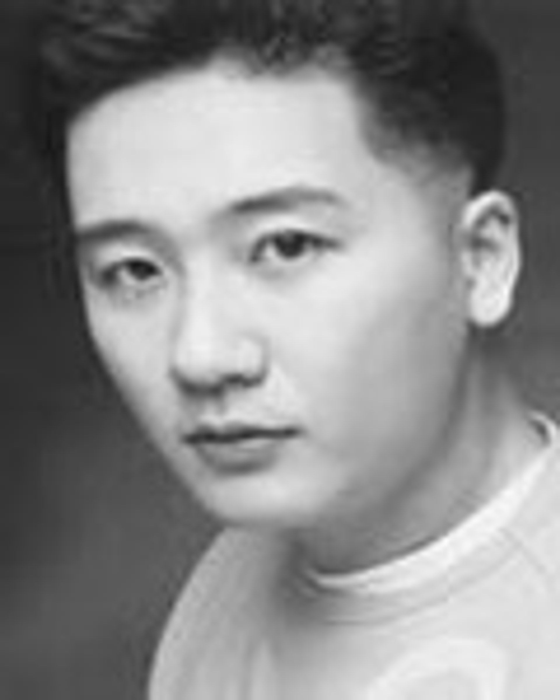 김일웅
