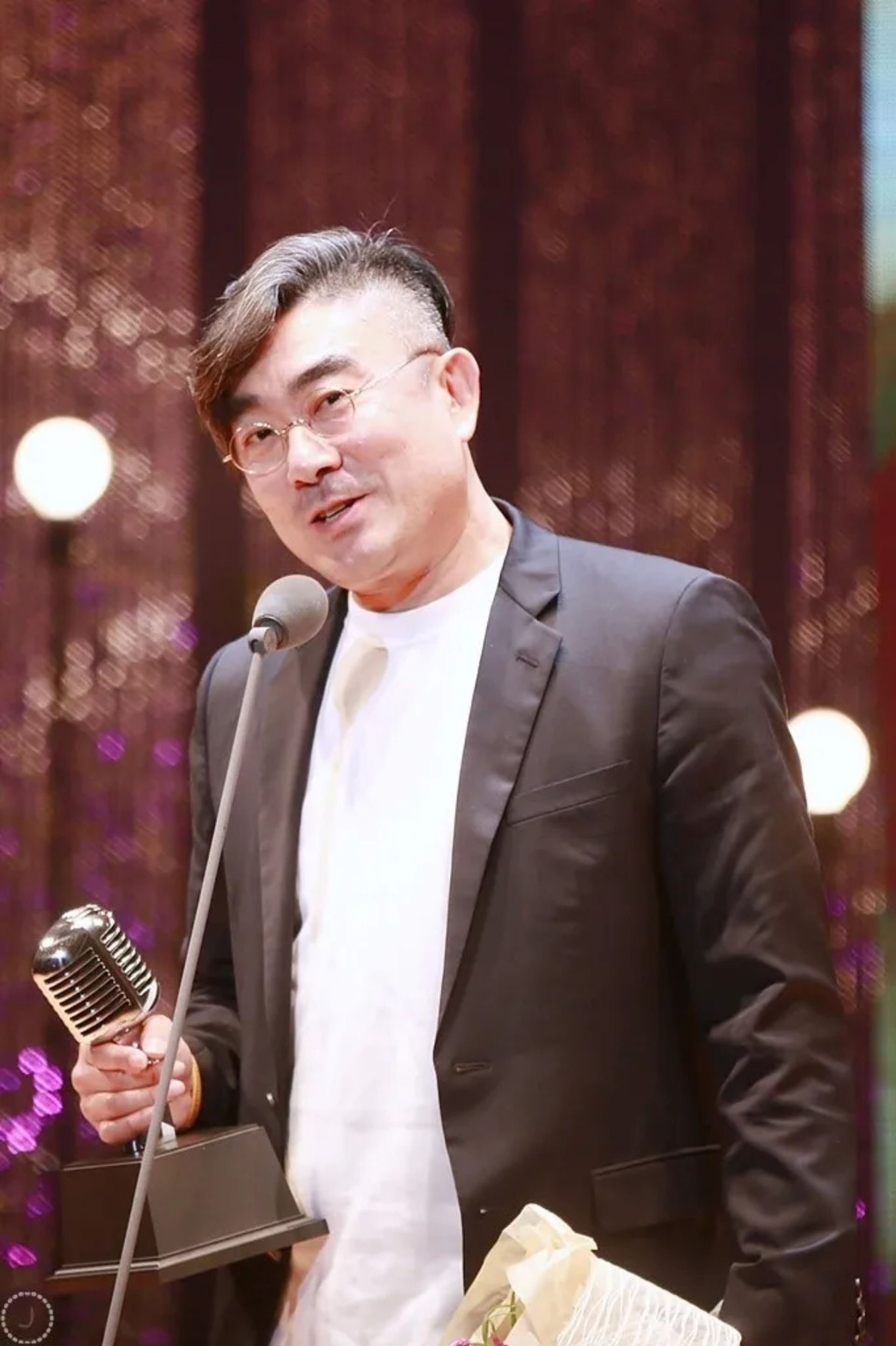성완경