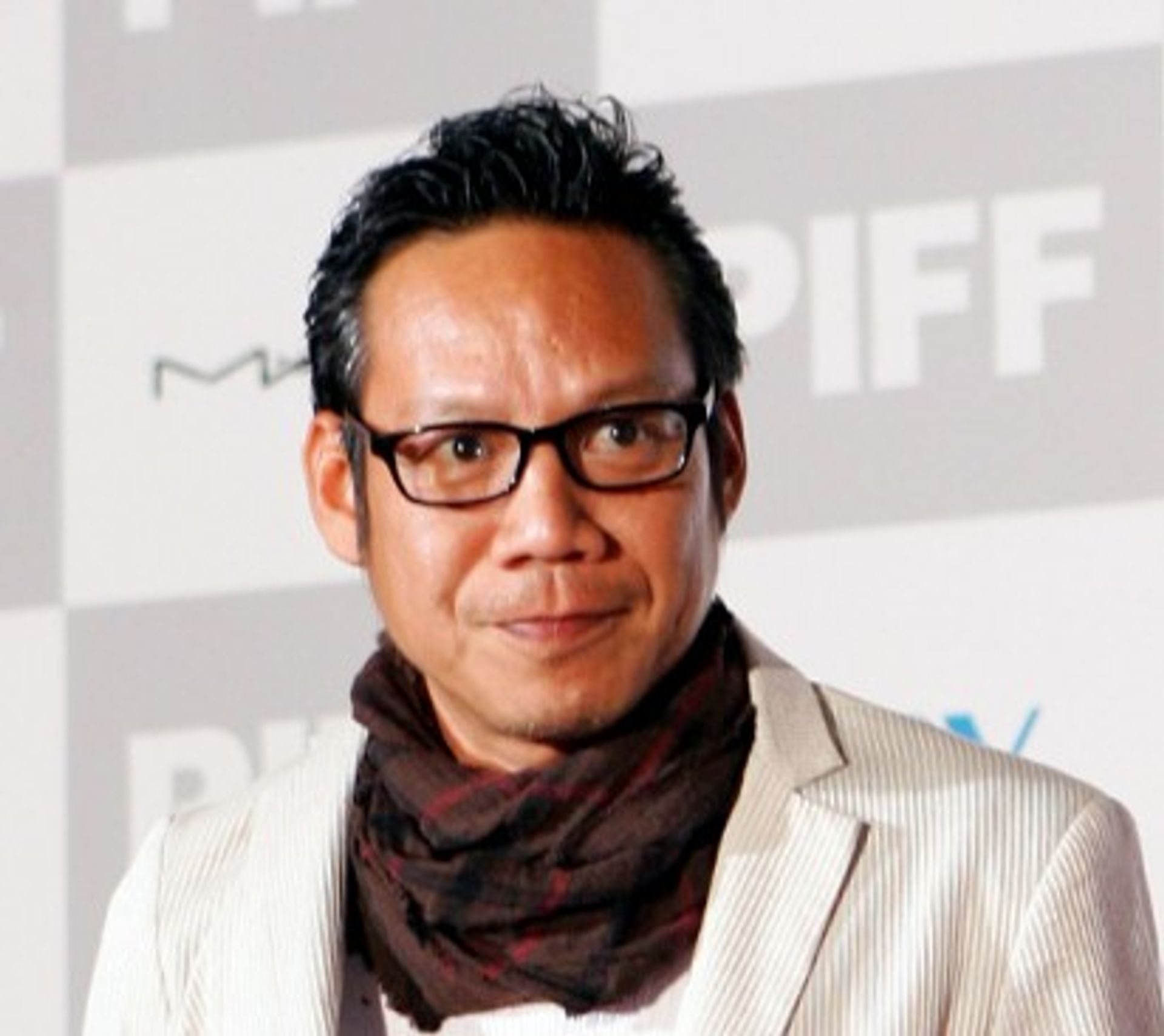 논지 니미부트르