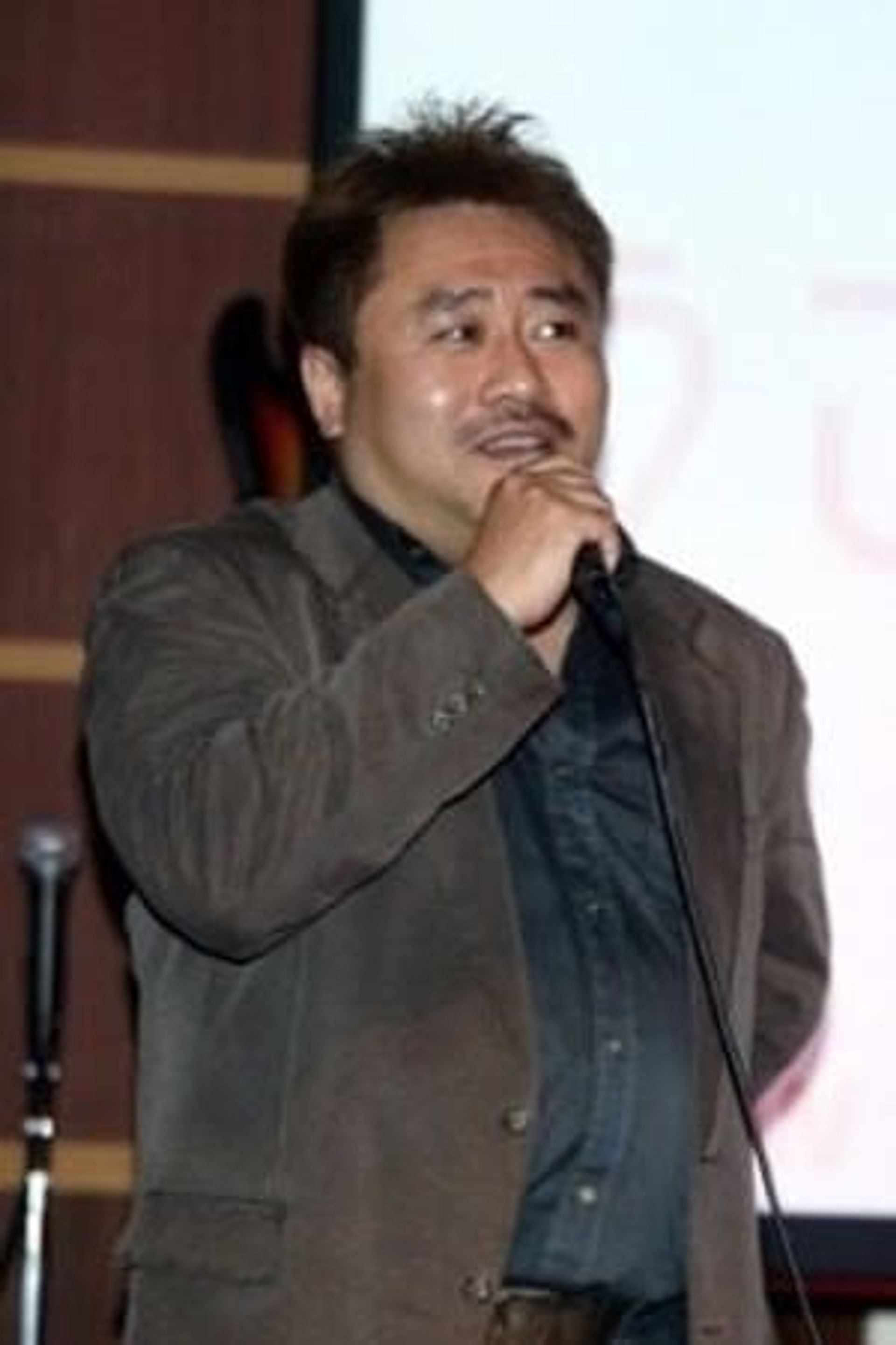 이치노 류이치