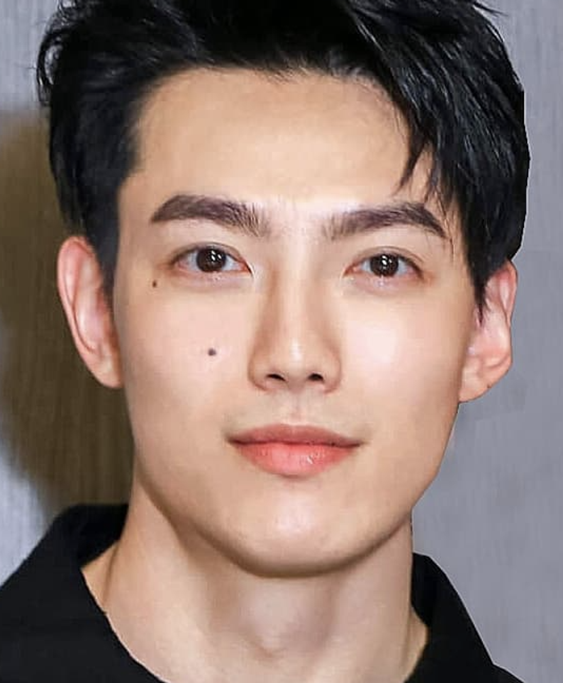 애런 라이