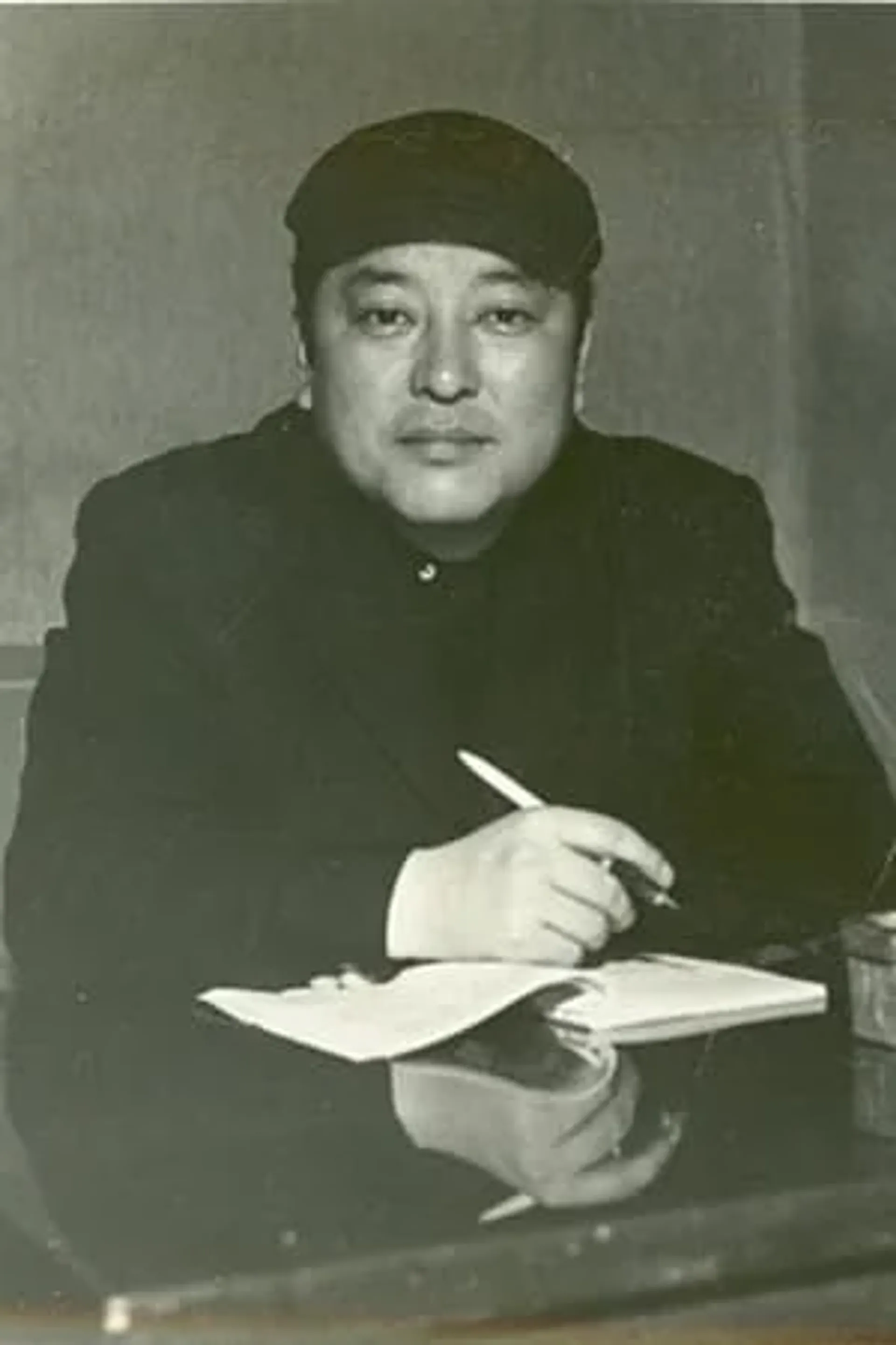 이봉래