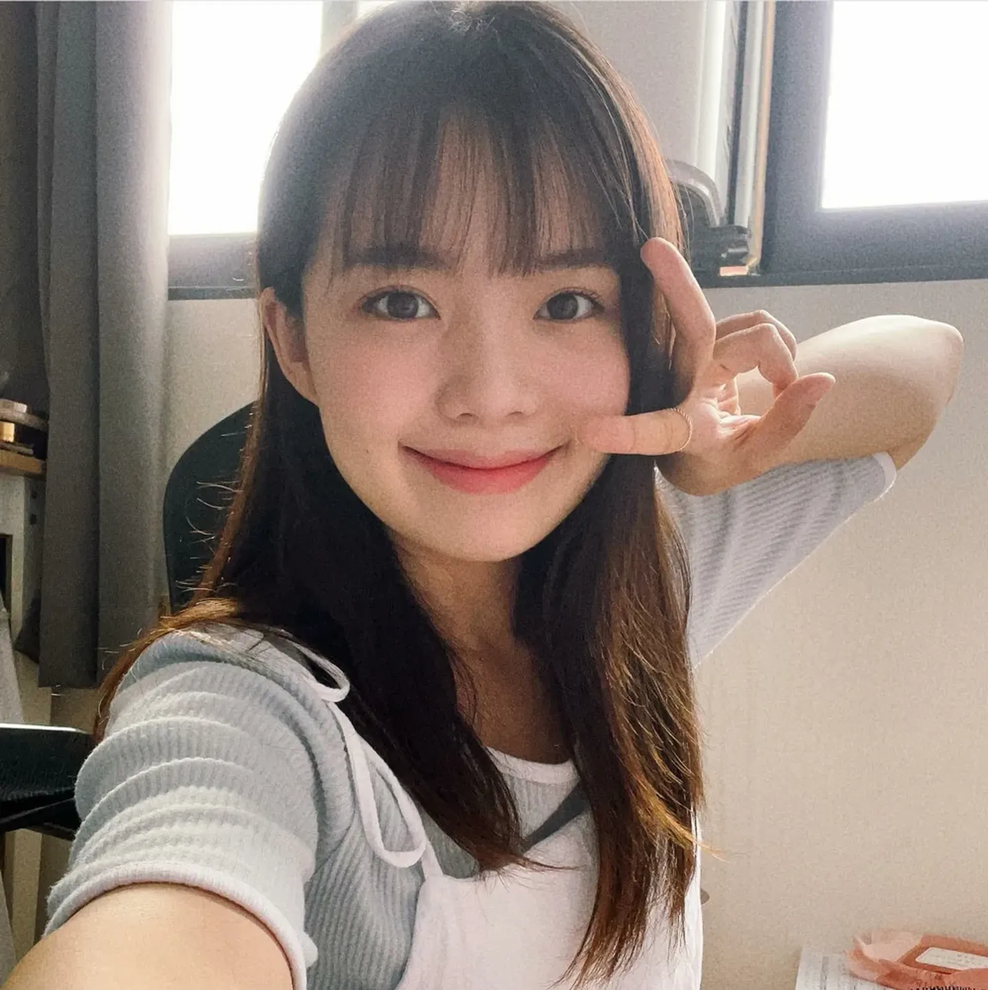 김지윤